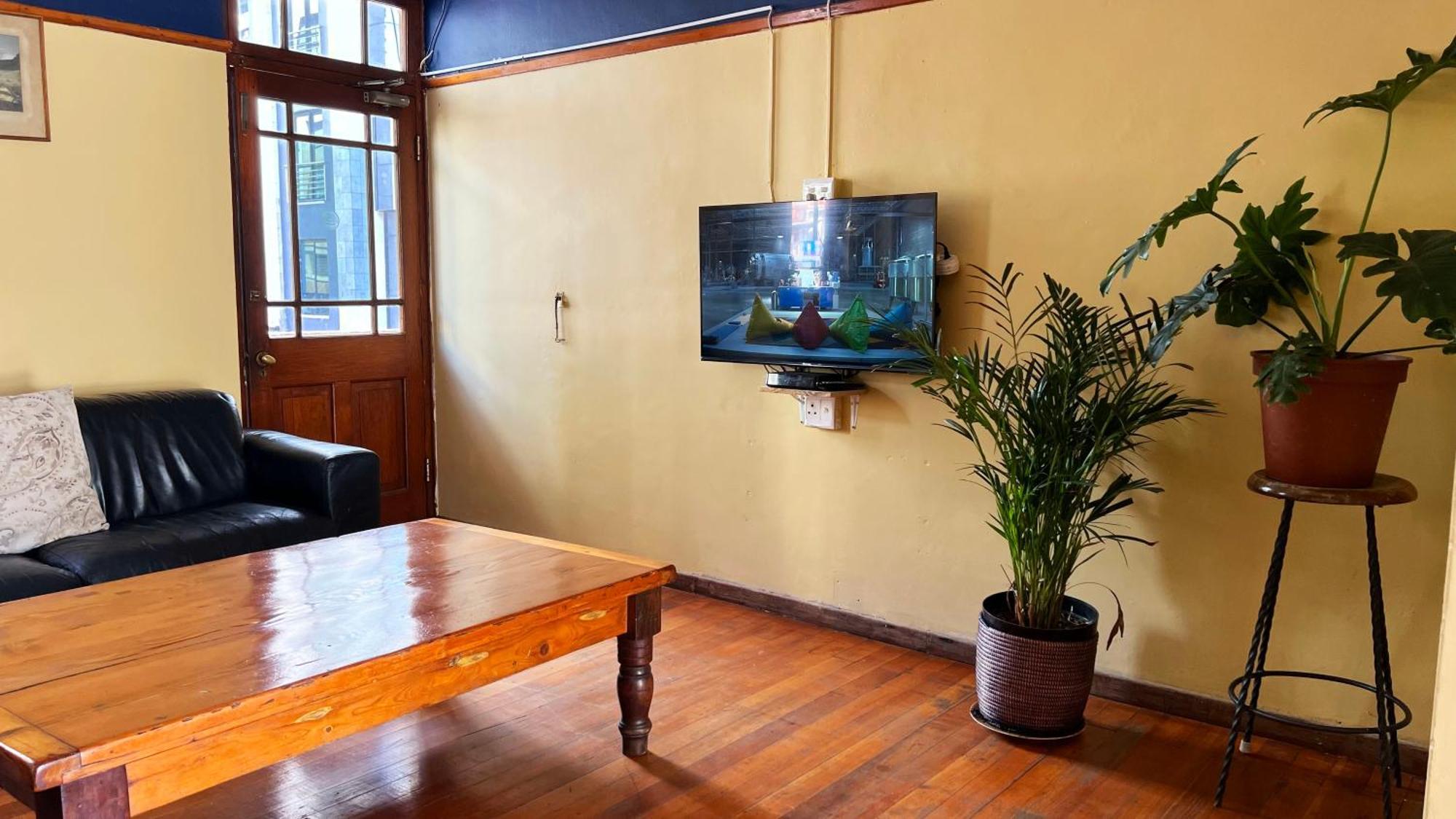 Long Street Backpackers (adults Only) Hostel