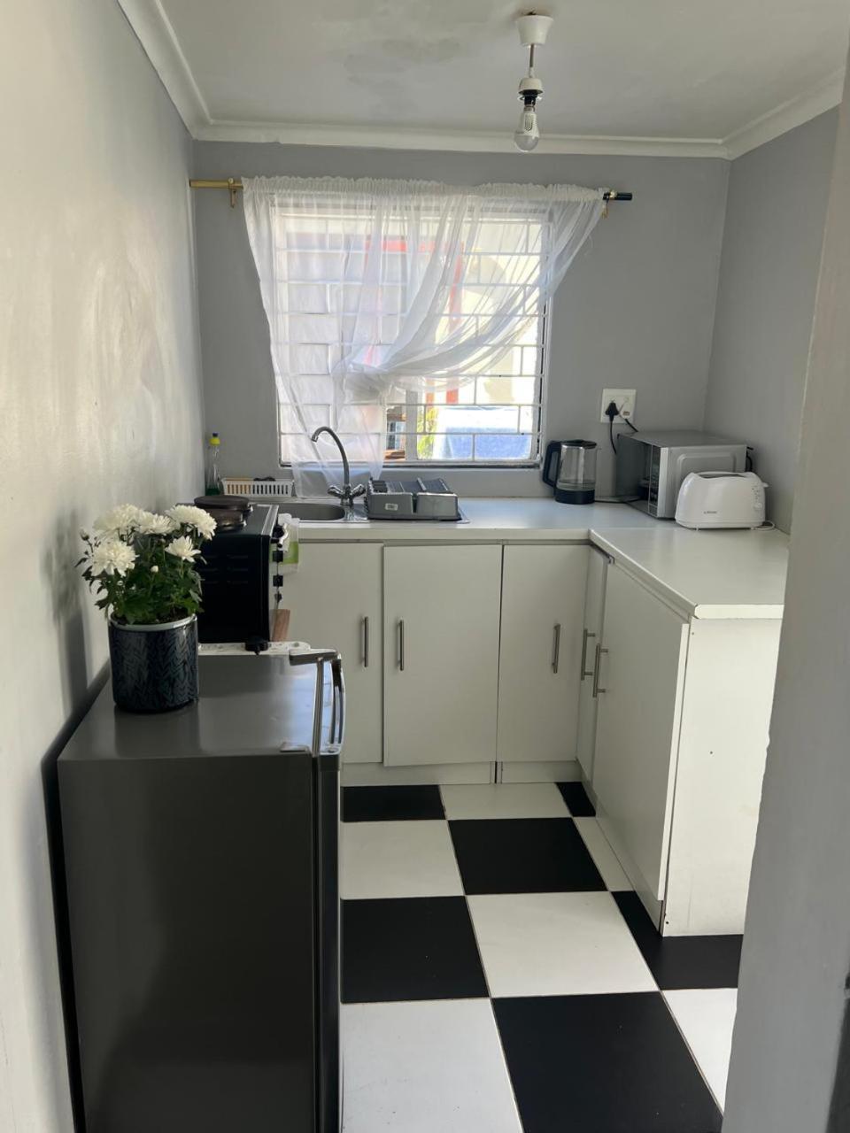 Claremont Apartment