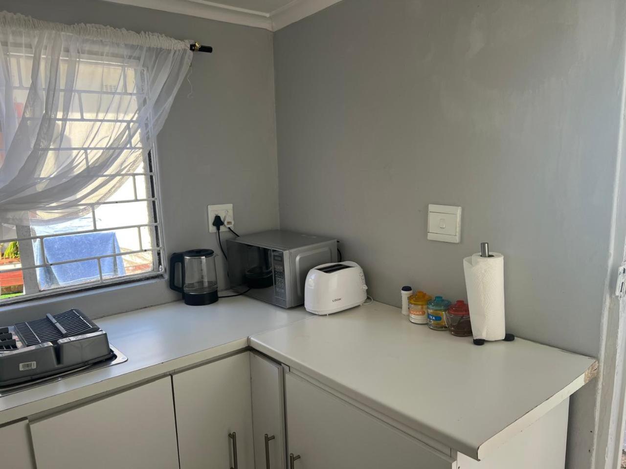 Claremont Apartment *