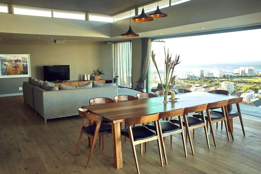 Beautiful Views And Very Well Located * Cape Town