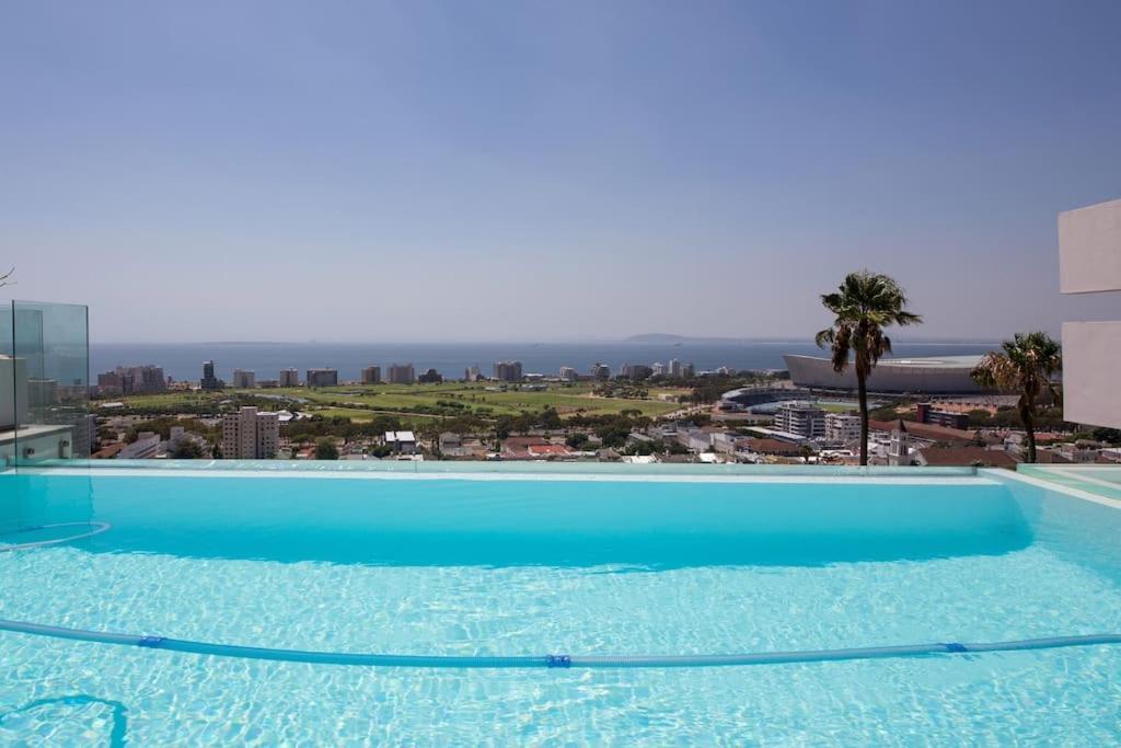 Beautiful Views And Very Well Located