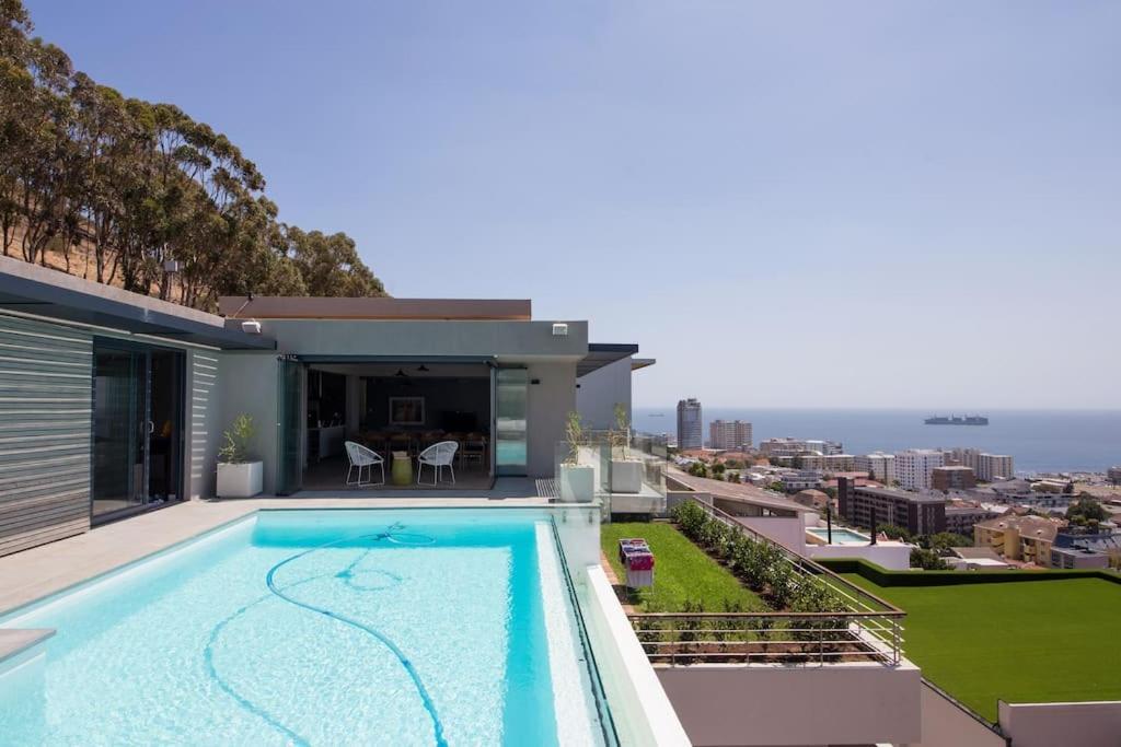 Beautiful Views And Very Well Located *