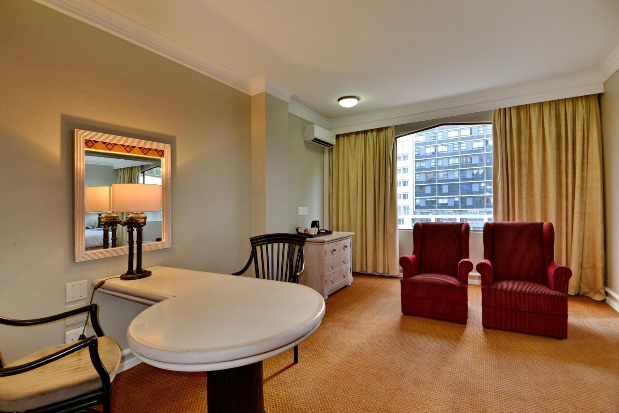 Hotel The Capetonian - Halal 4*