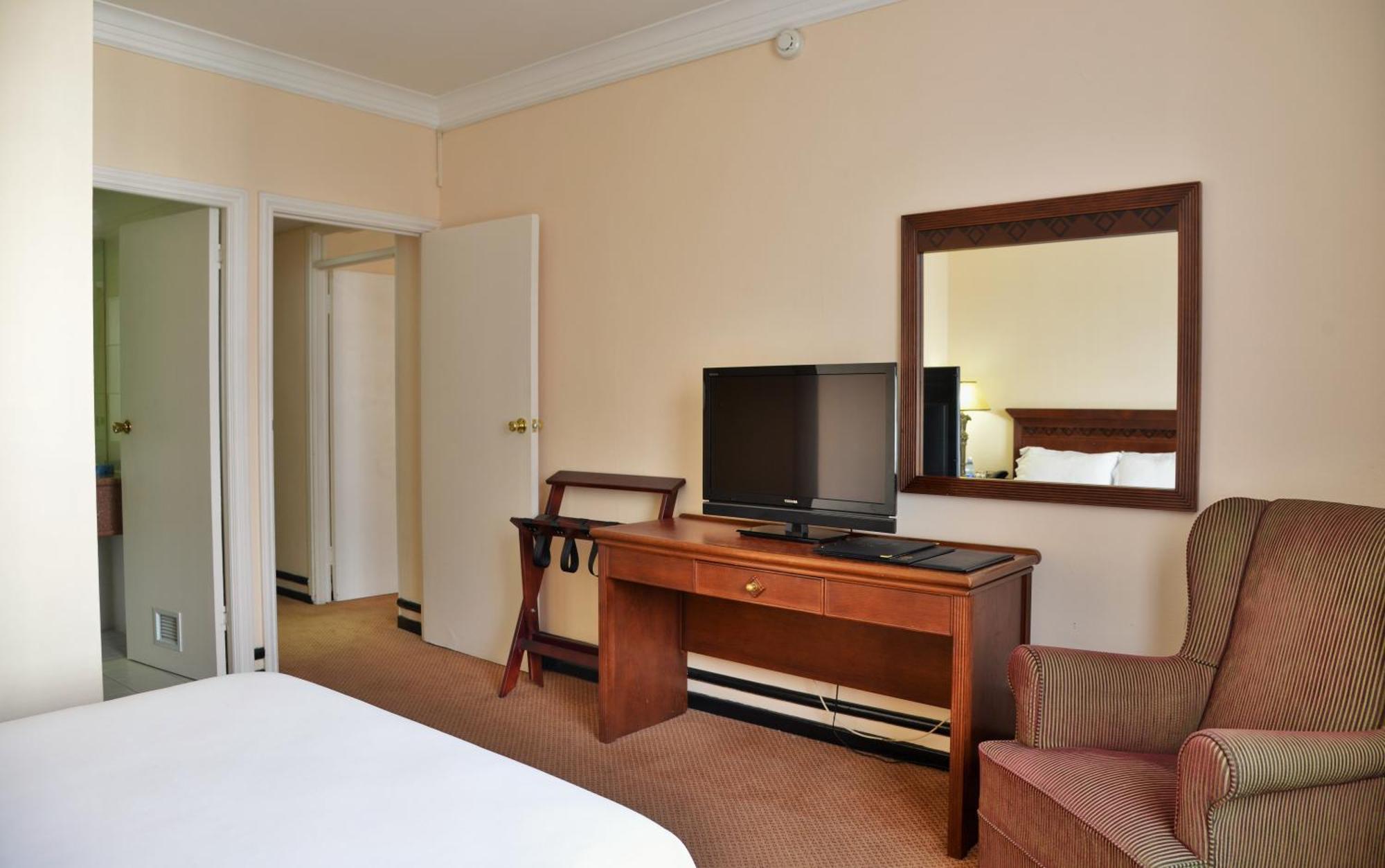 Hotel The Capetonian - Halal Cape Town
