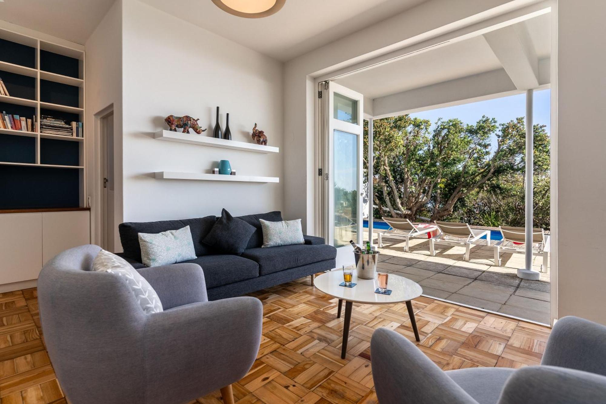 Villa Delightful Large In Camps Bay With Pool - Picasso Cape Town