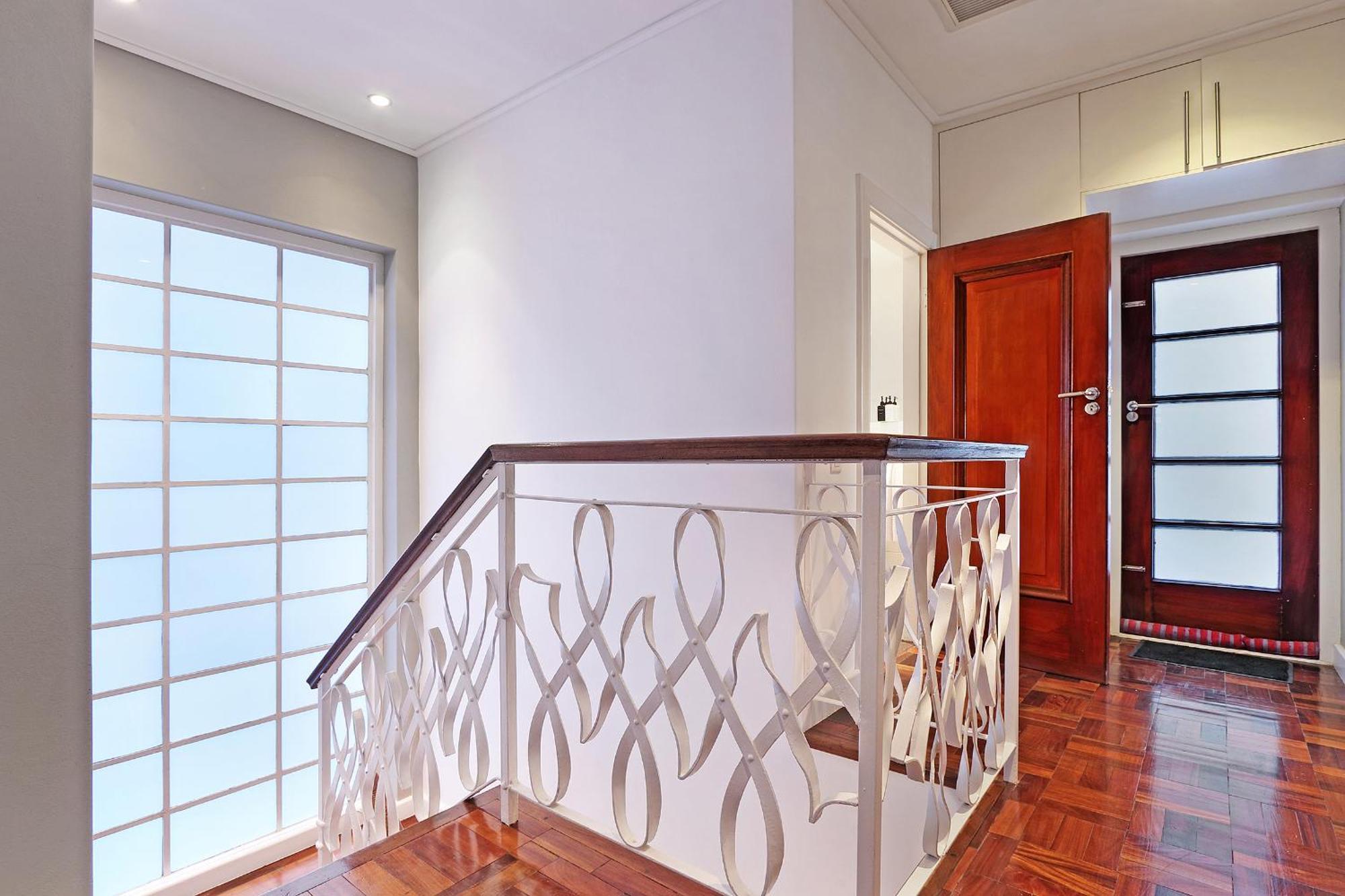Delightful Large In Camps Bay With Pool - Picasso * Cape Town