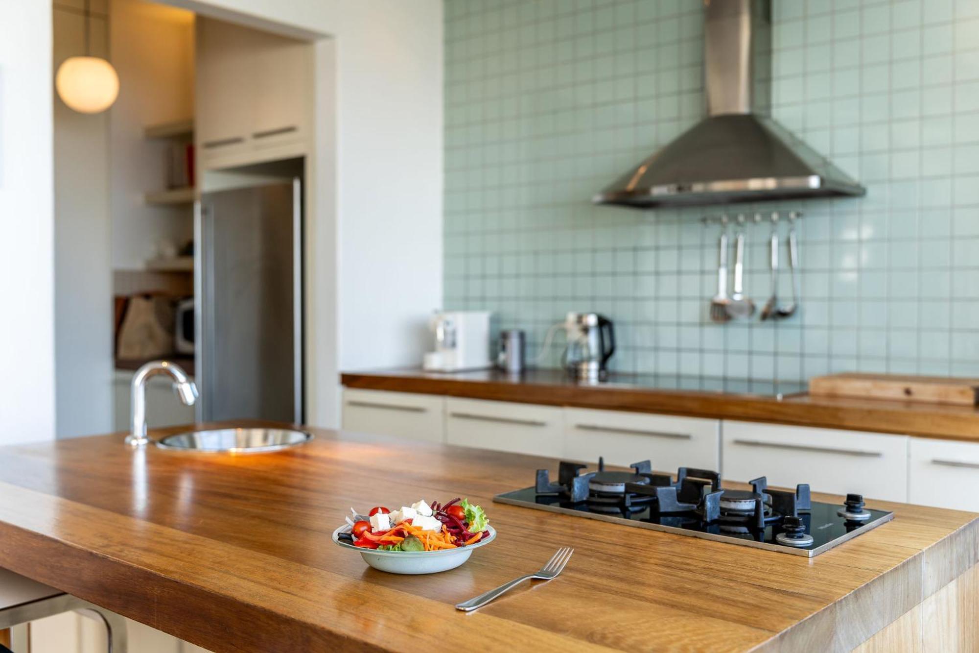 Villa Delightful Large In Camps Bay With Pool - Picasso