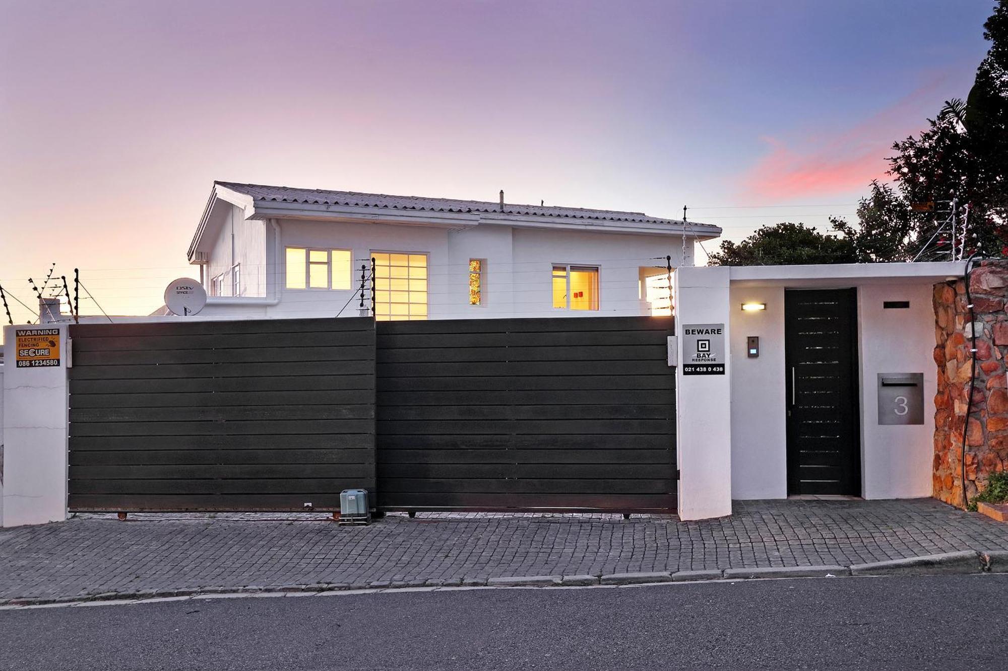 Villa Delightful Large In Camps Bay With Pool - Picasso