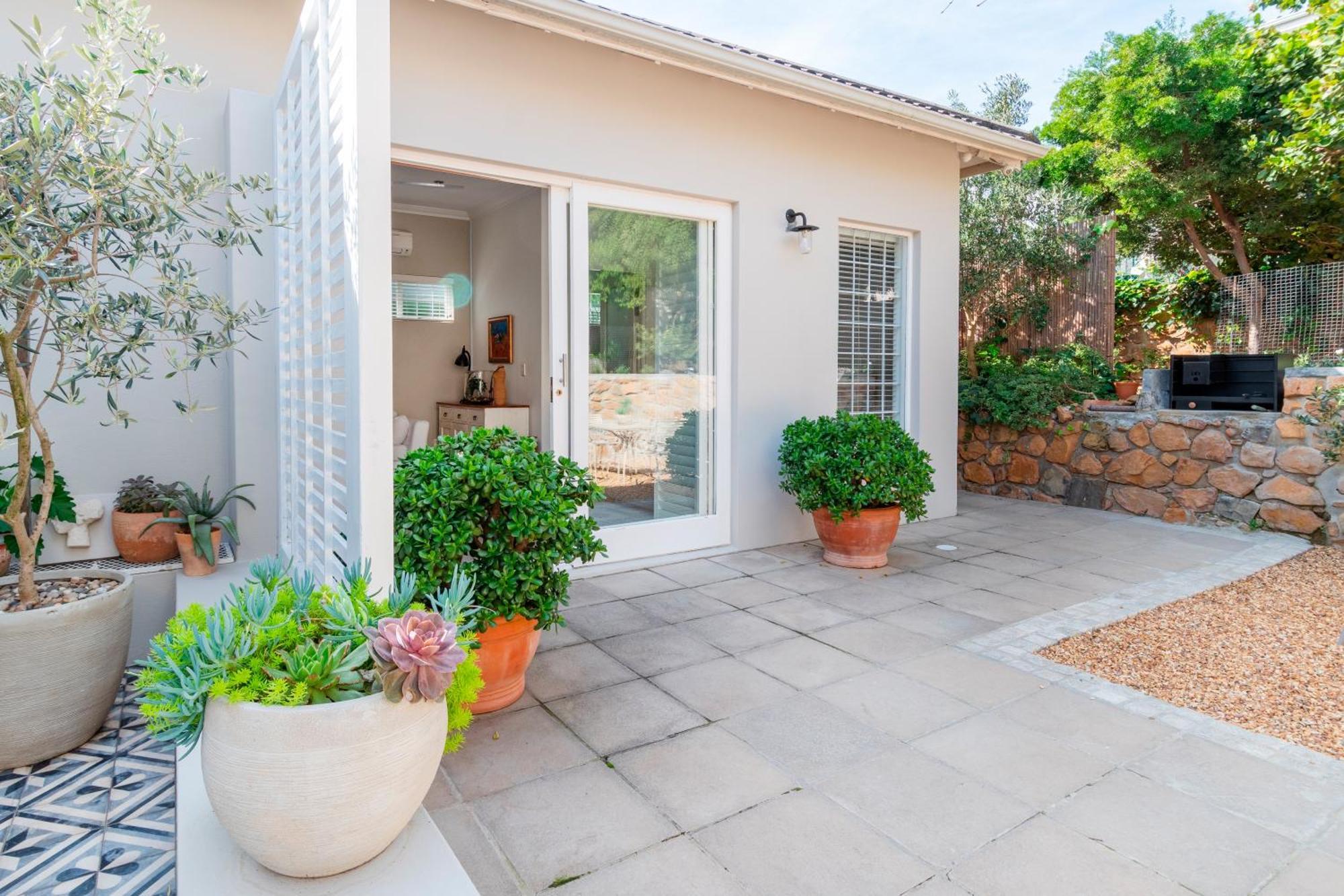 Ideally Located Garden
