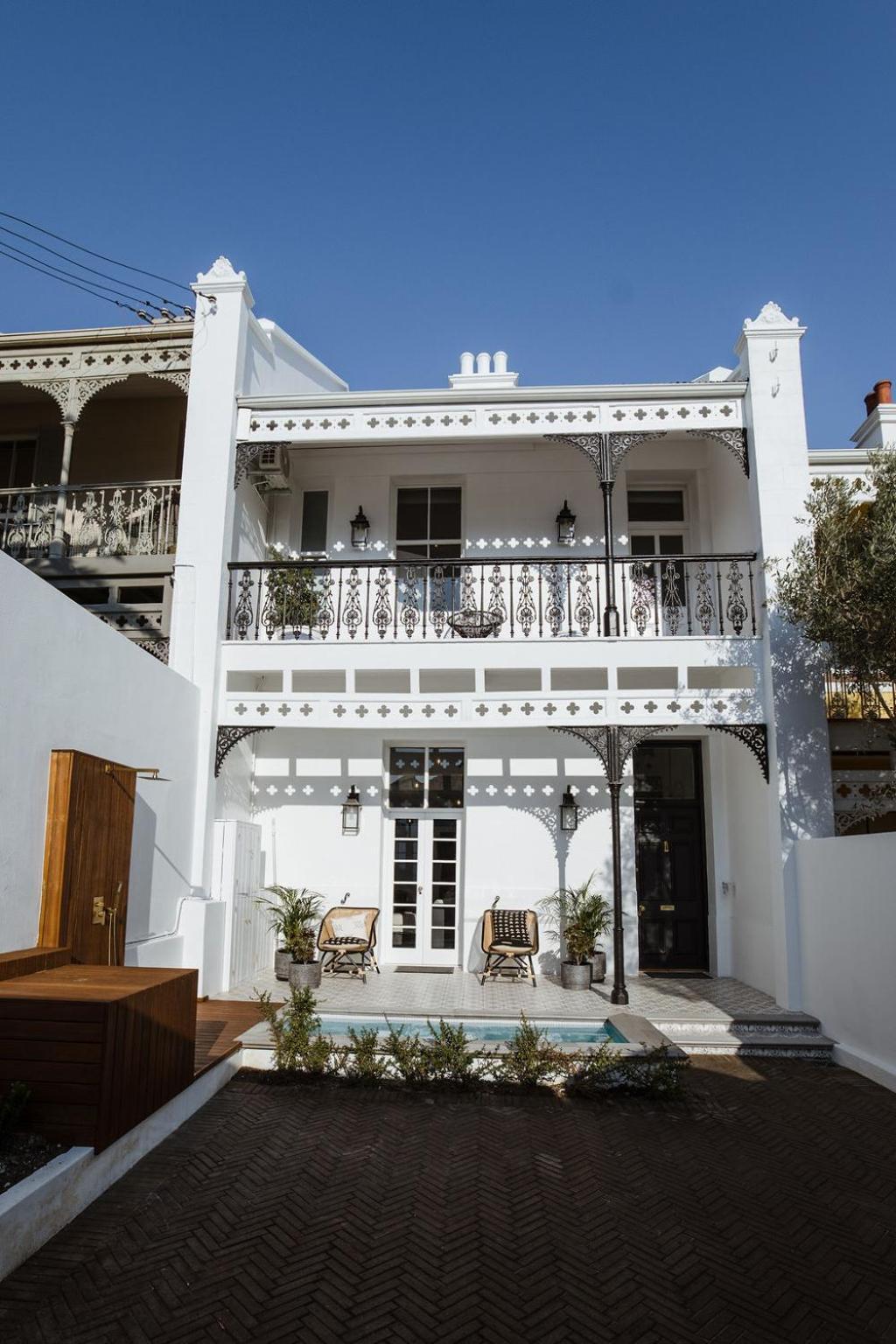 Pousada Immaculately Styled And Positioned With Pool & Bar