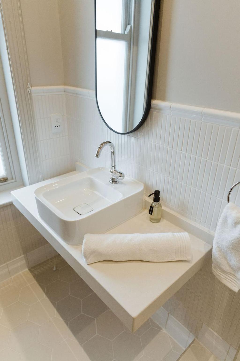 Immaculately Styled And Positioned With Pool & Bar Cidade Do Cabo
