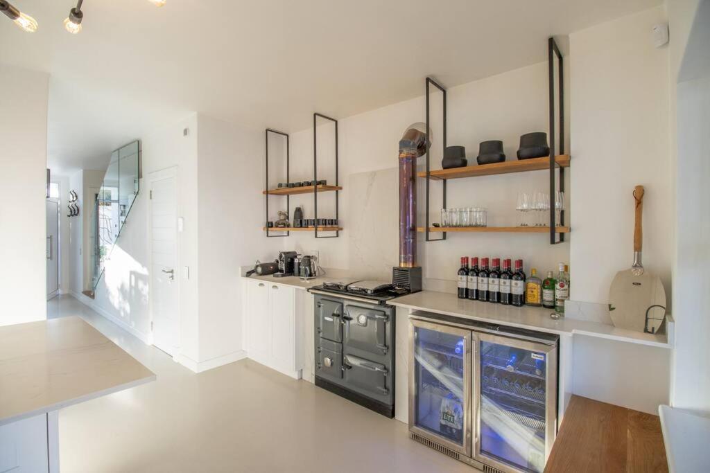 Sea, Mountains And Sunsets - Camps Bay Villa Cape Town