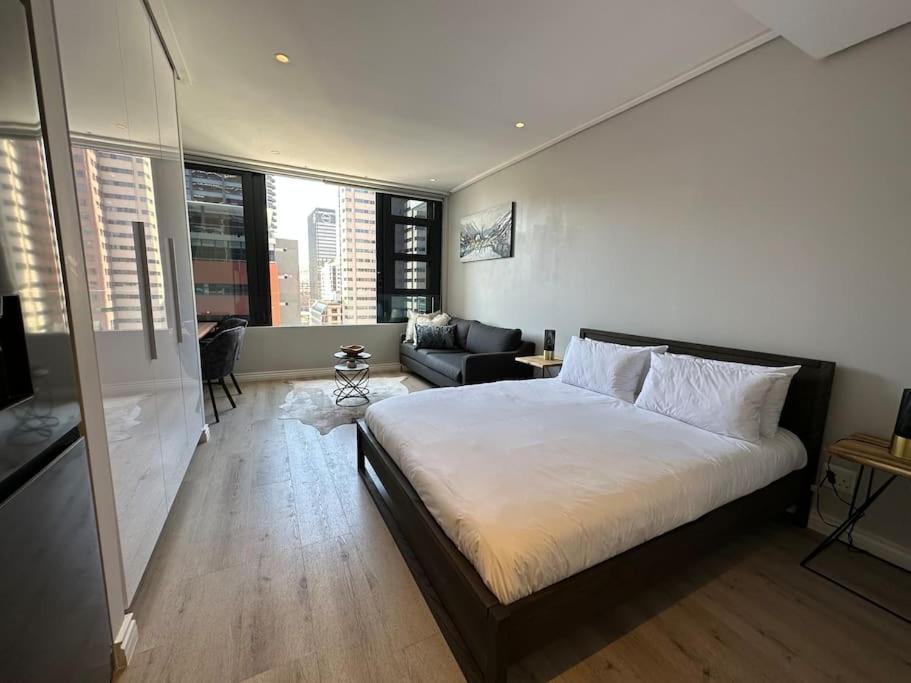 1311 In Cape Town, Wi-fi, Pool, Free Parking Apartment Cape Town