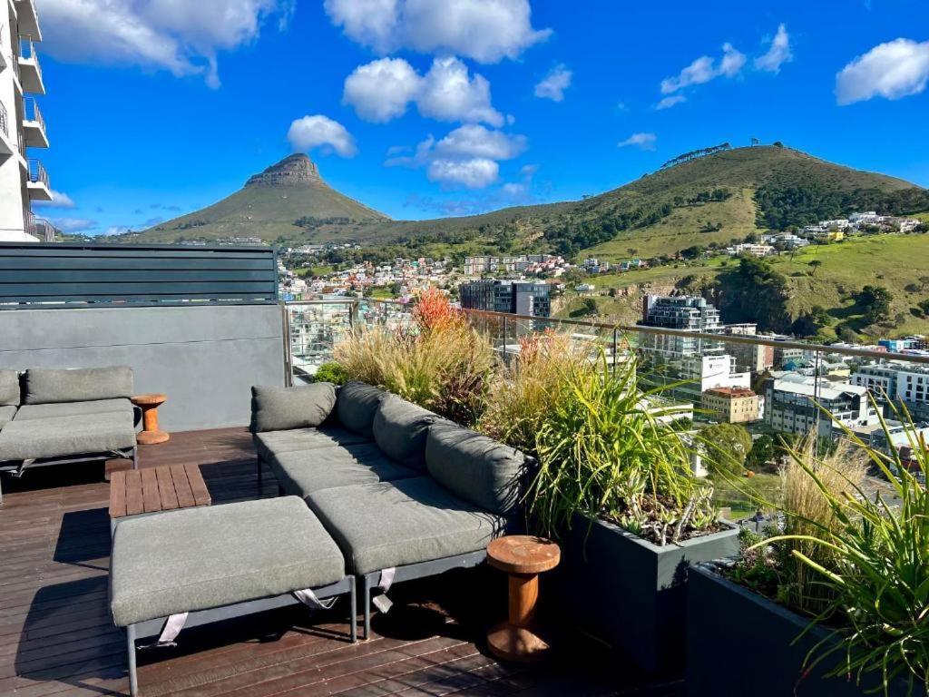 Apartment 1311 In Cape Town, Wi-fi, Pool, Free Parking