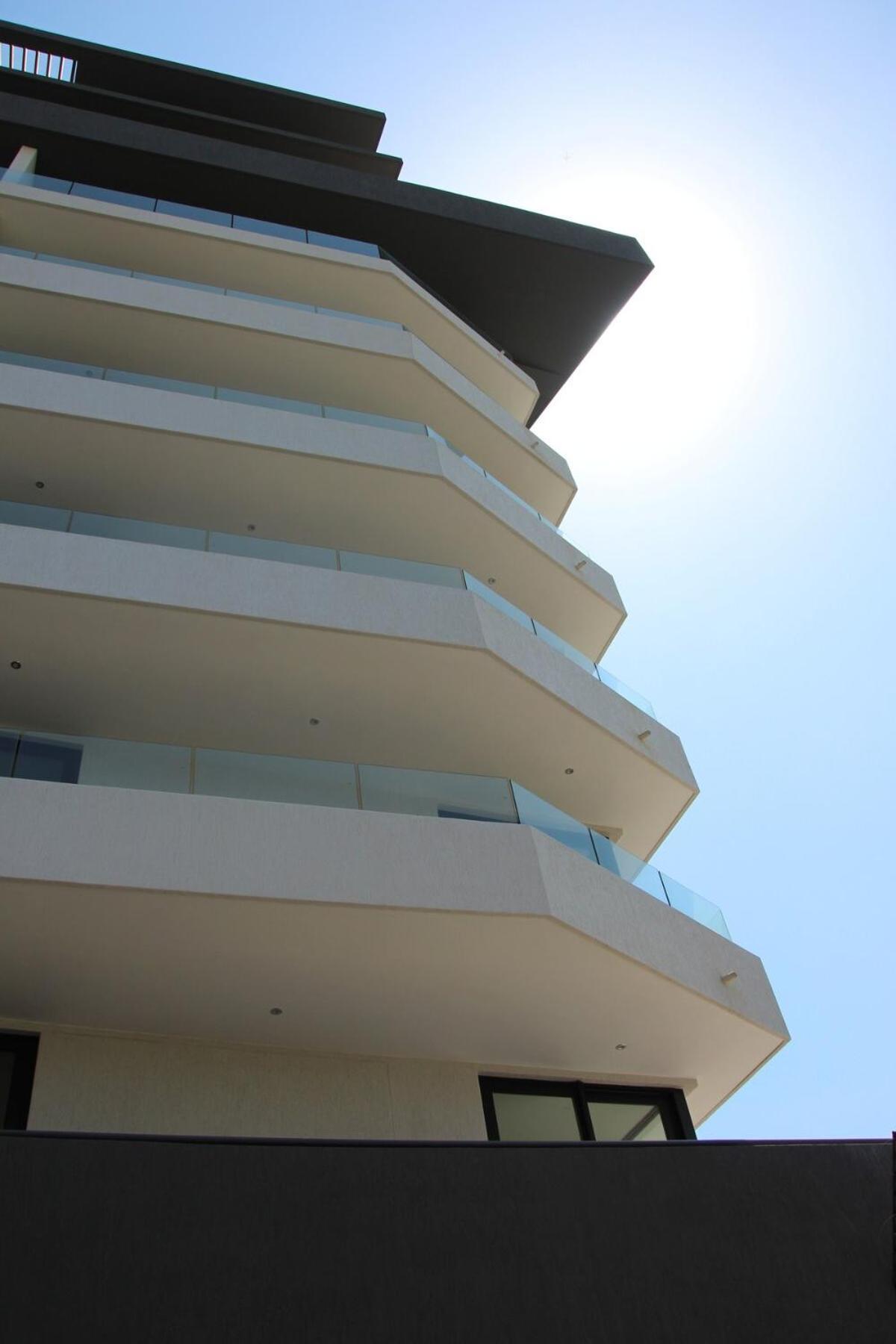 Mondaine Luxurious Spacious And Trendy * Cape Town