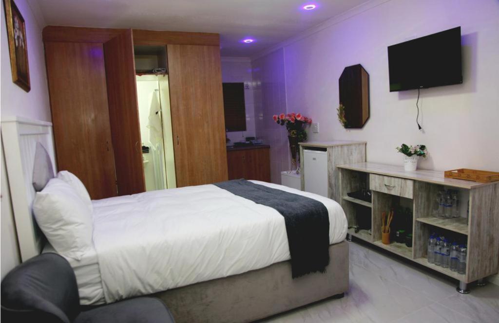 Guest house Serena 4 *
