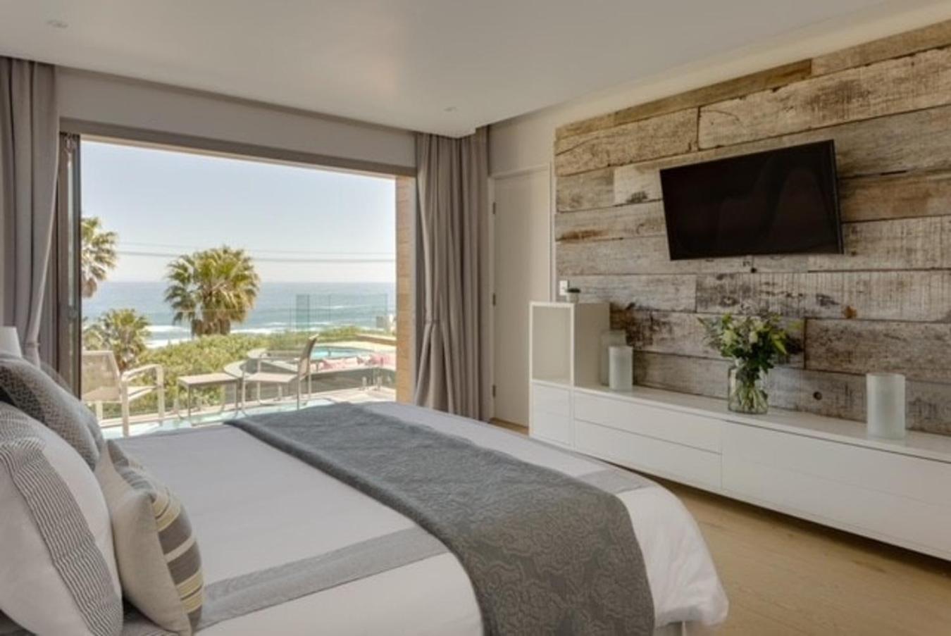 Element House - Contemporary And Upmarket