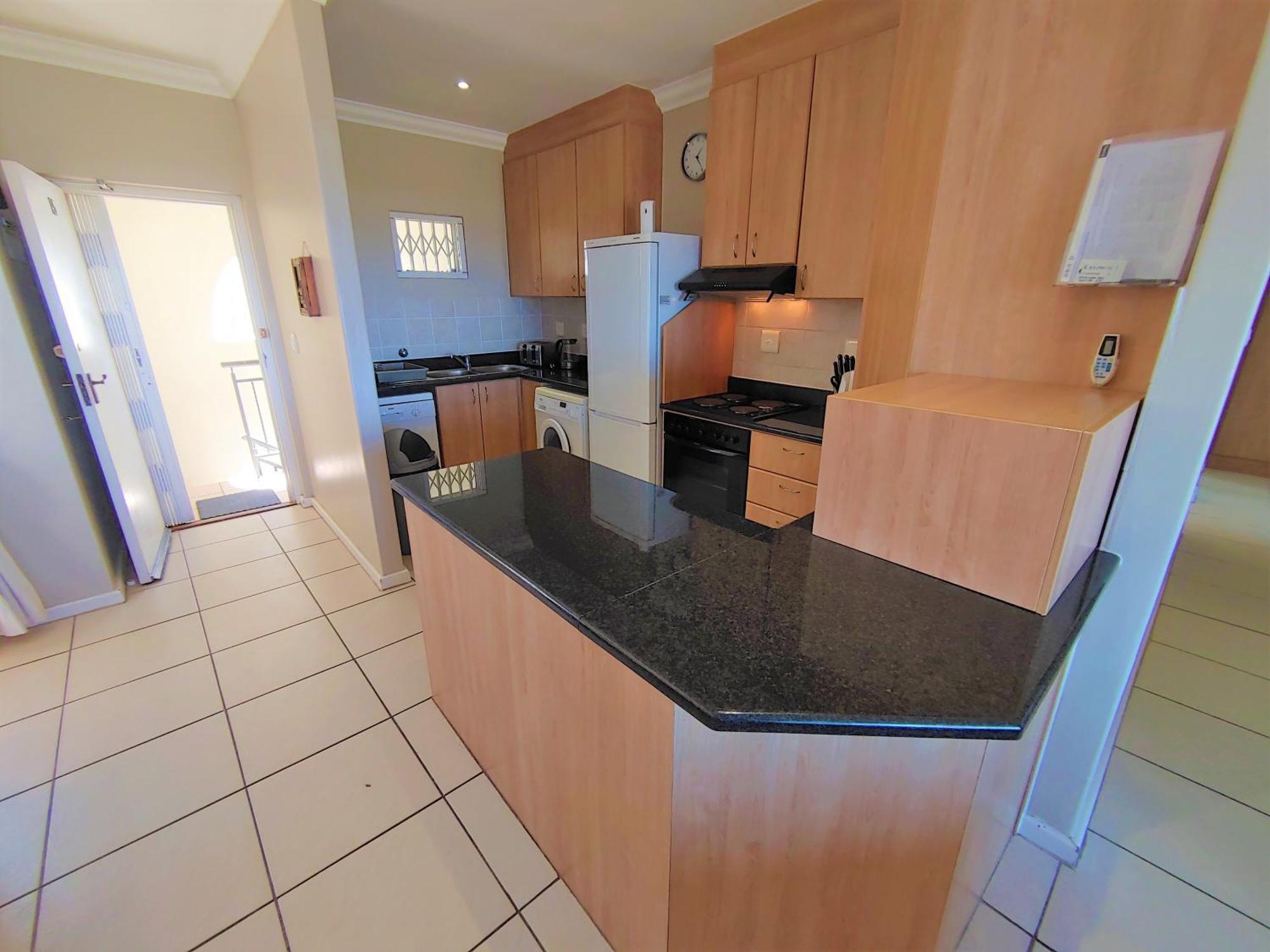 Santiago Bay Self-catering In Capricorn Estate, Muizenberg, Close To The Apartment