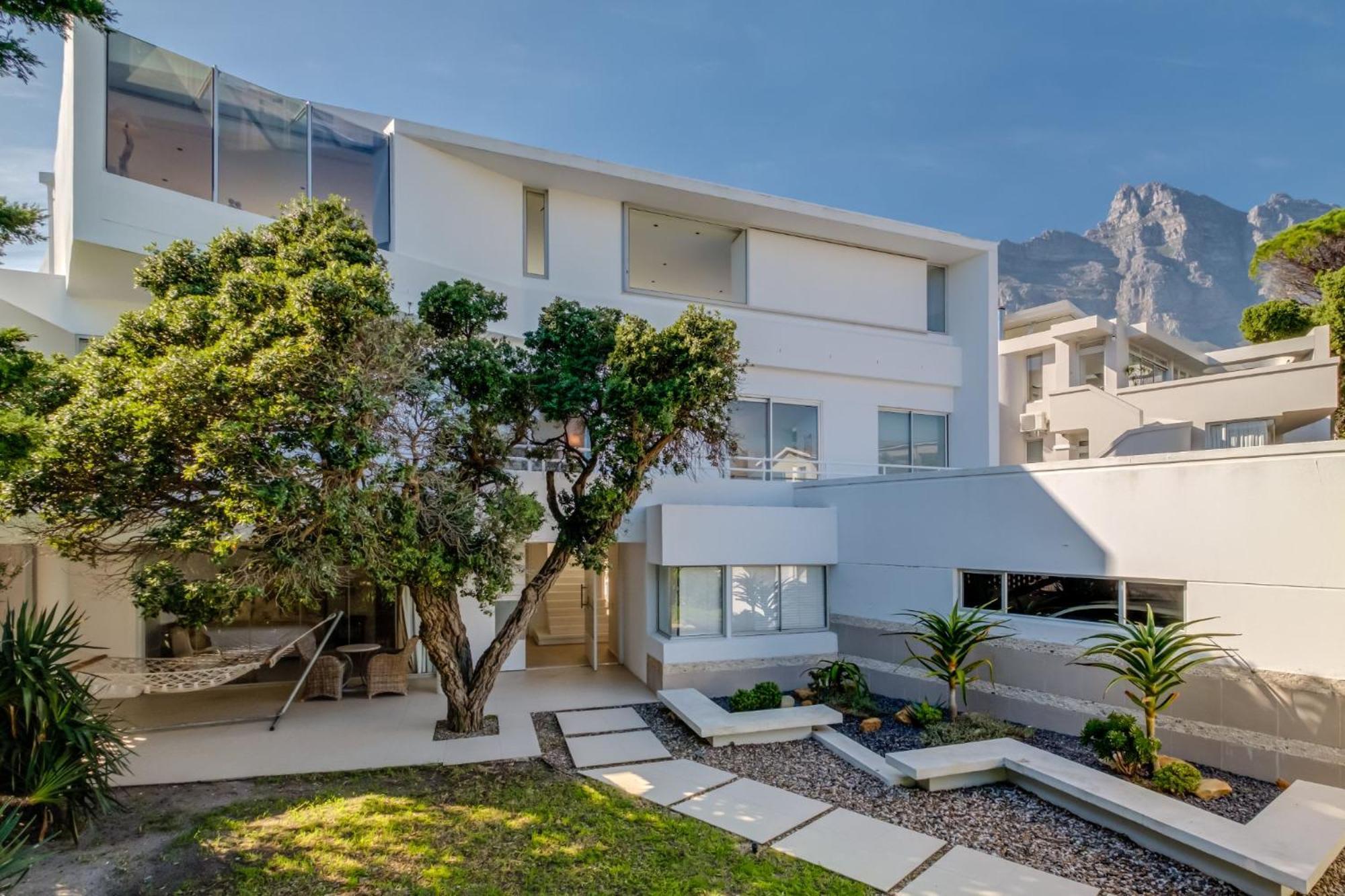 Villa Silvertree