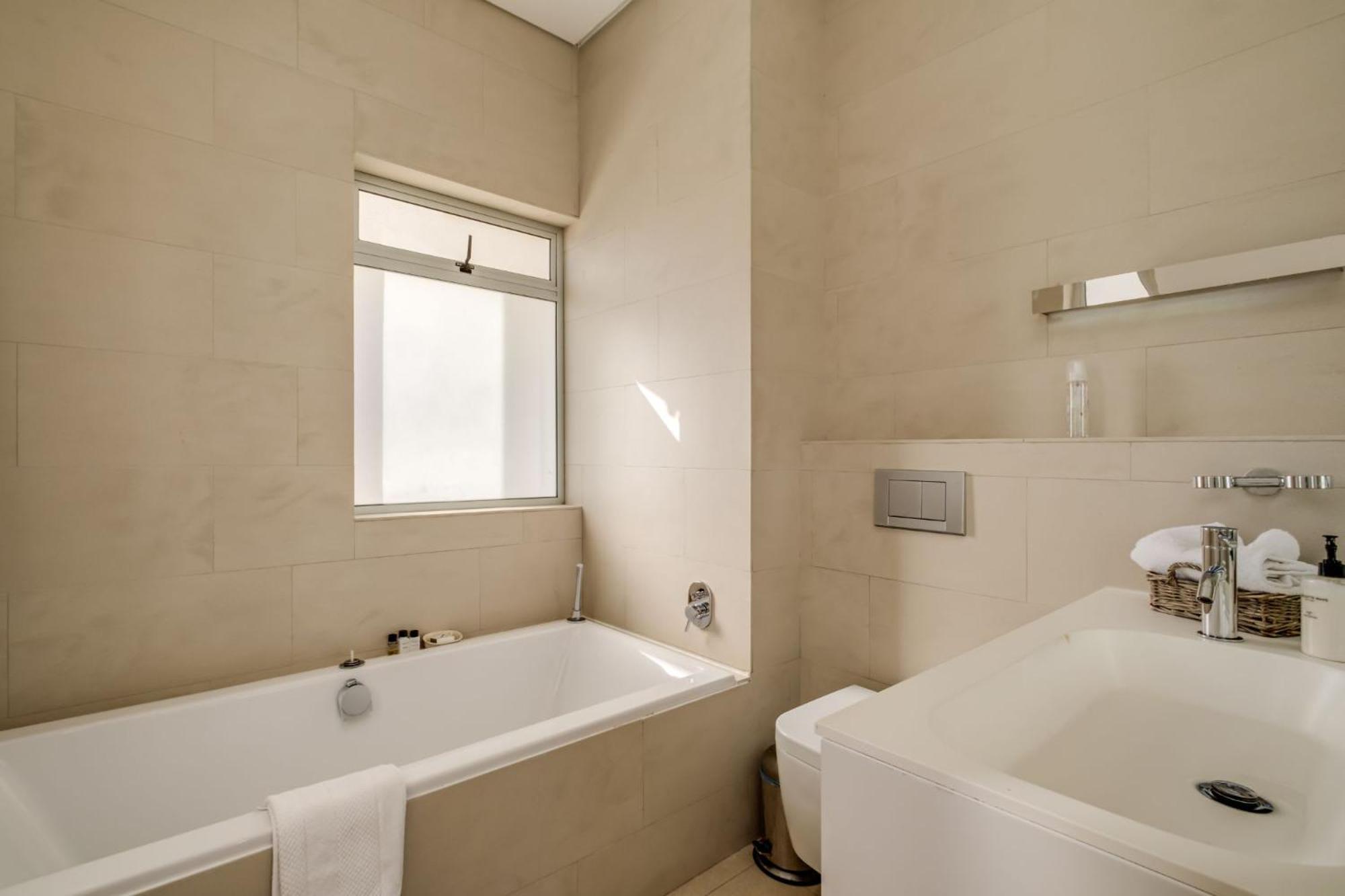 Villa Silvertree