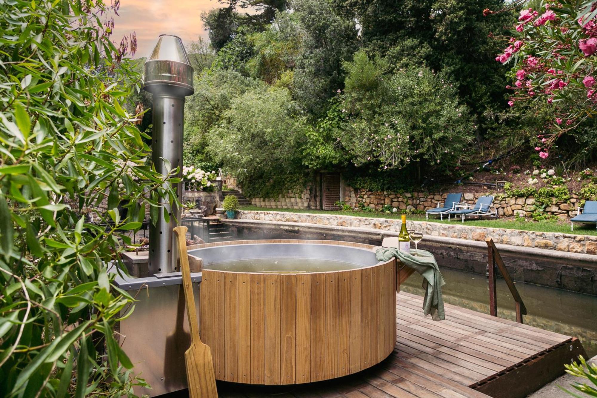 Camps Bay Forest Pods Bed & Breakfast