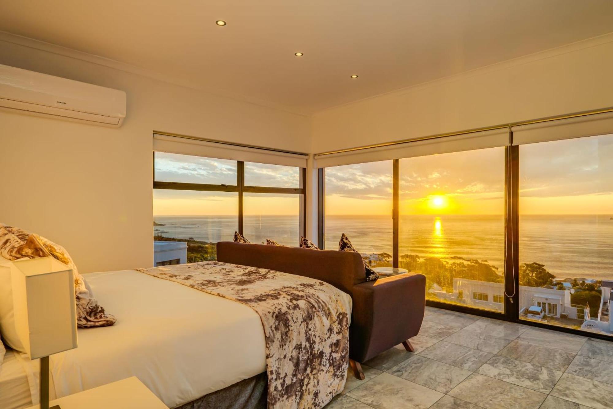Villa Sunset Views *