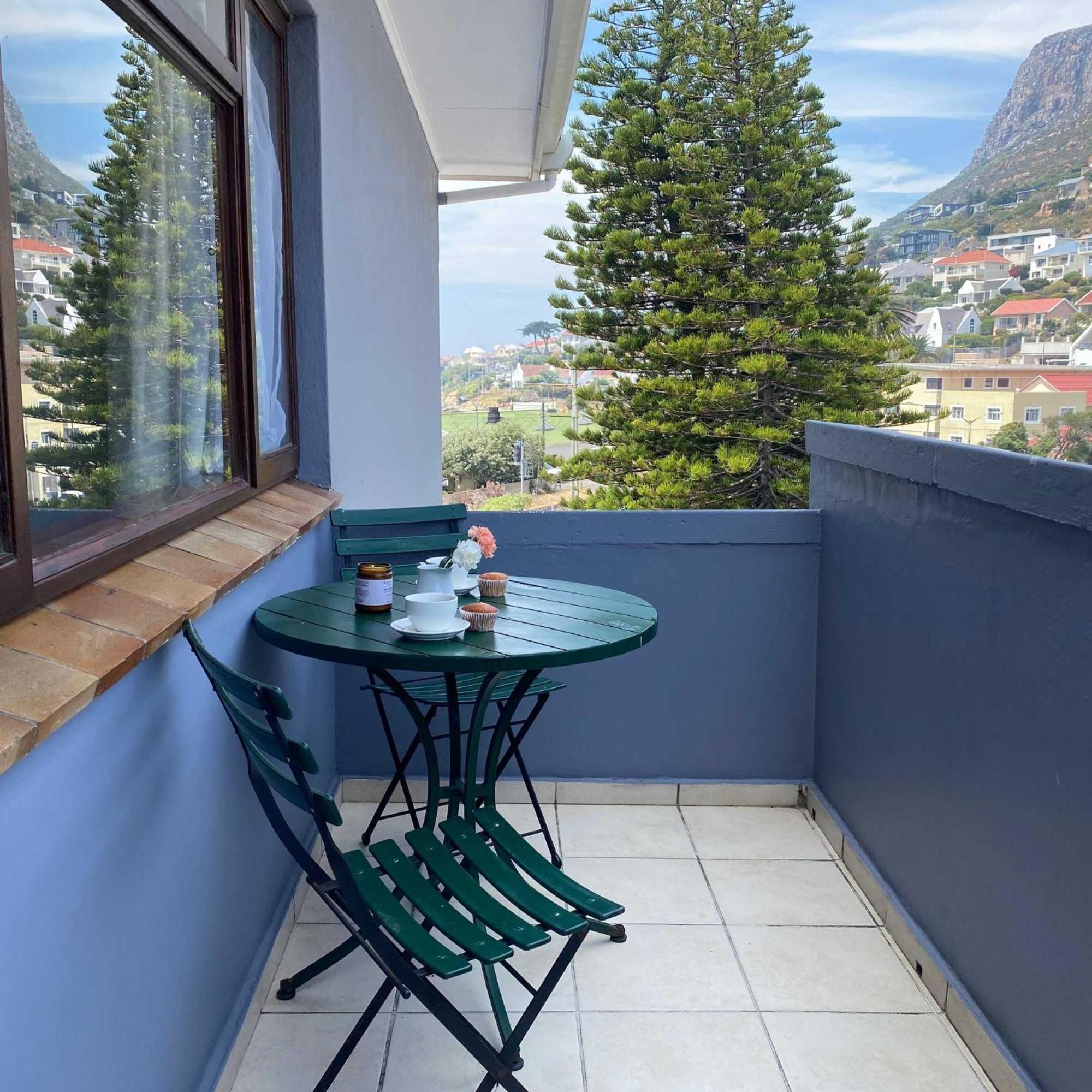 Tranquility By The Sea: Beachside Family Fun! Apartment *