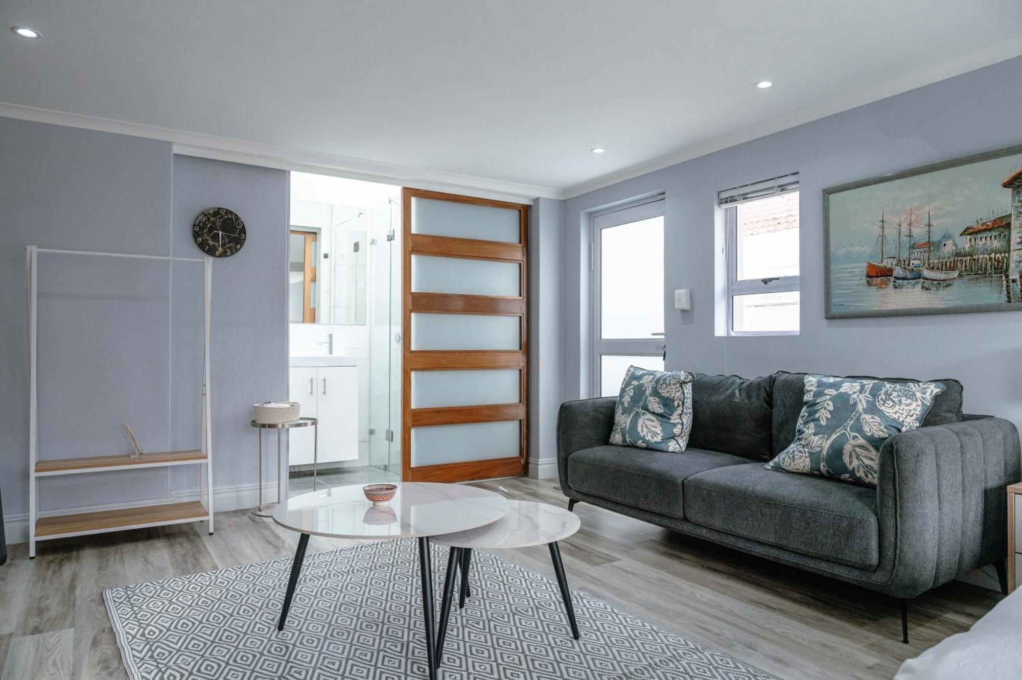Apartment The One On Pienaar Cape Town