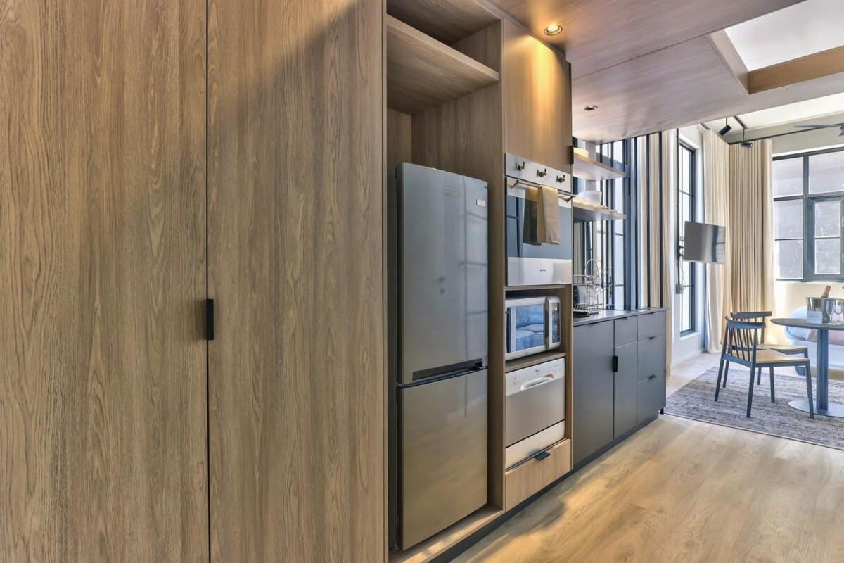 Charming Corner Unit At The Harri In The East *