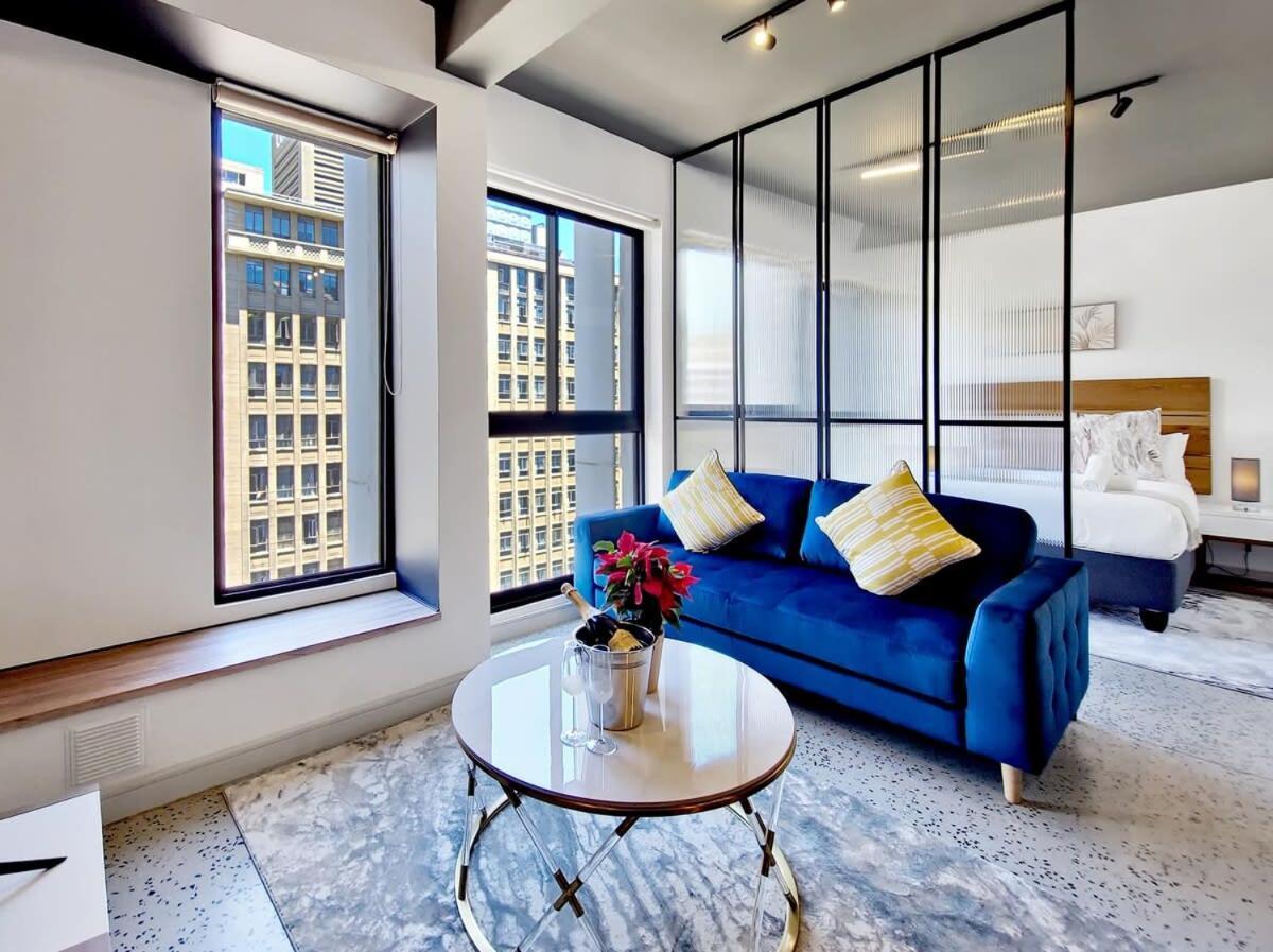 Beautiful,central,secure- Living For Couples Apartment Cape Town