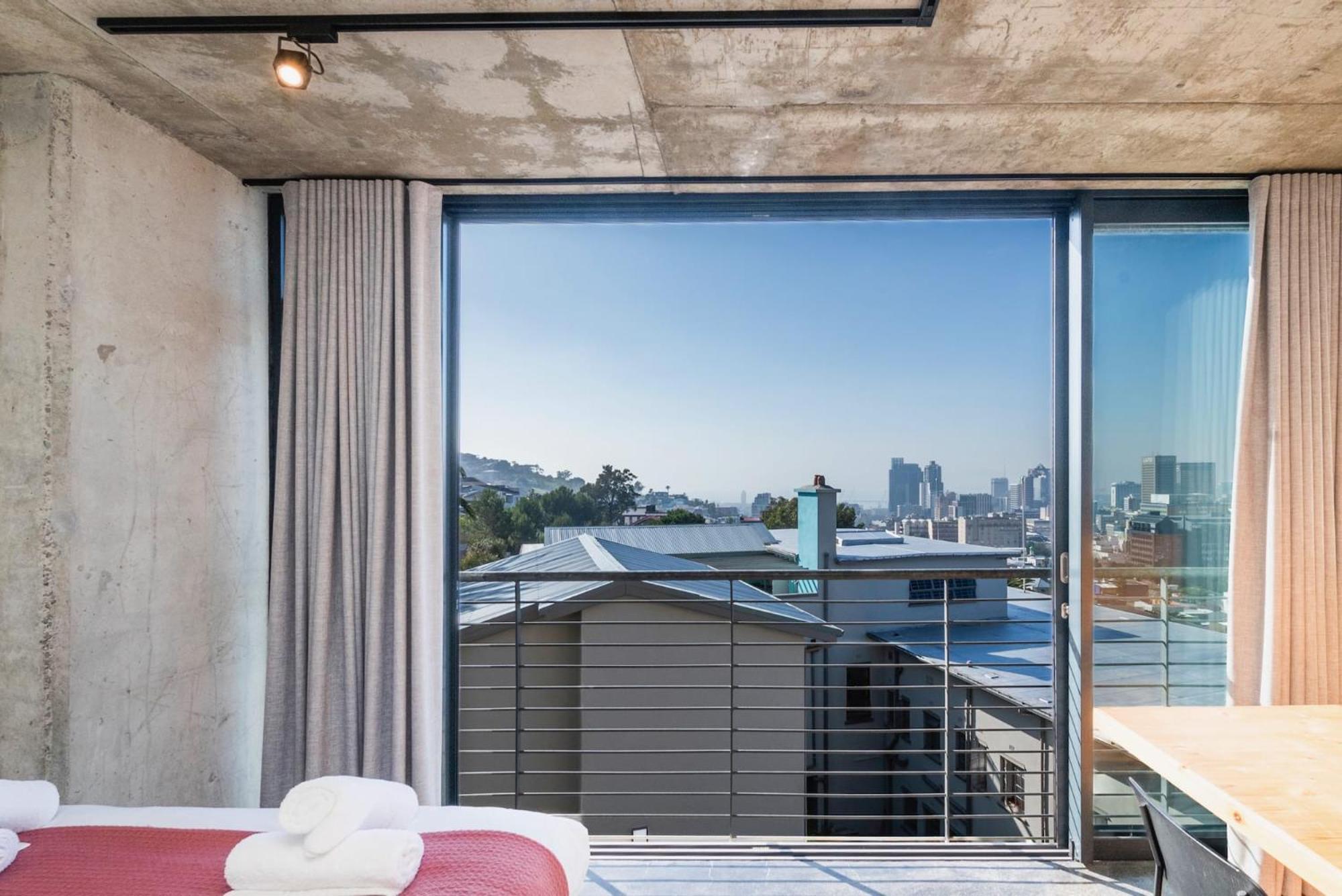 Forty On L Charming In Historic Bo-kaap Apartment Cape Town