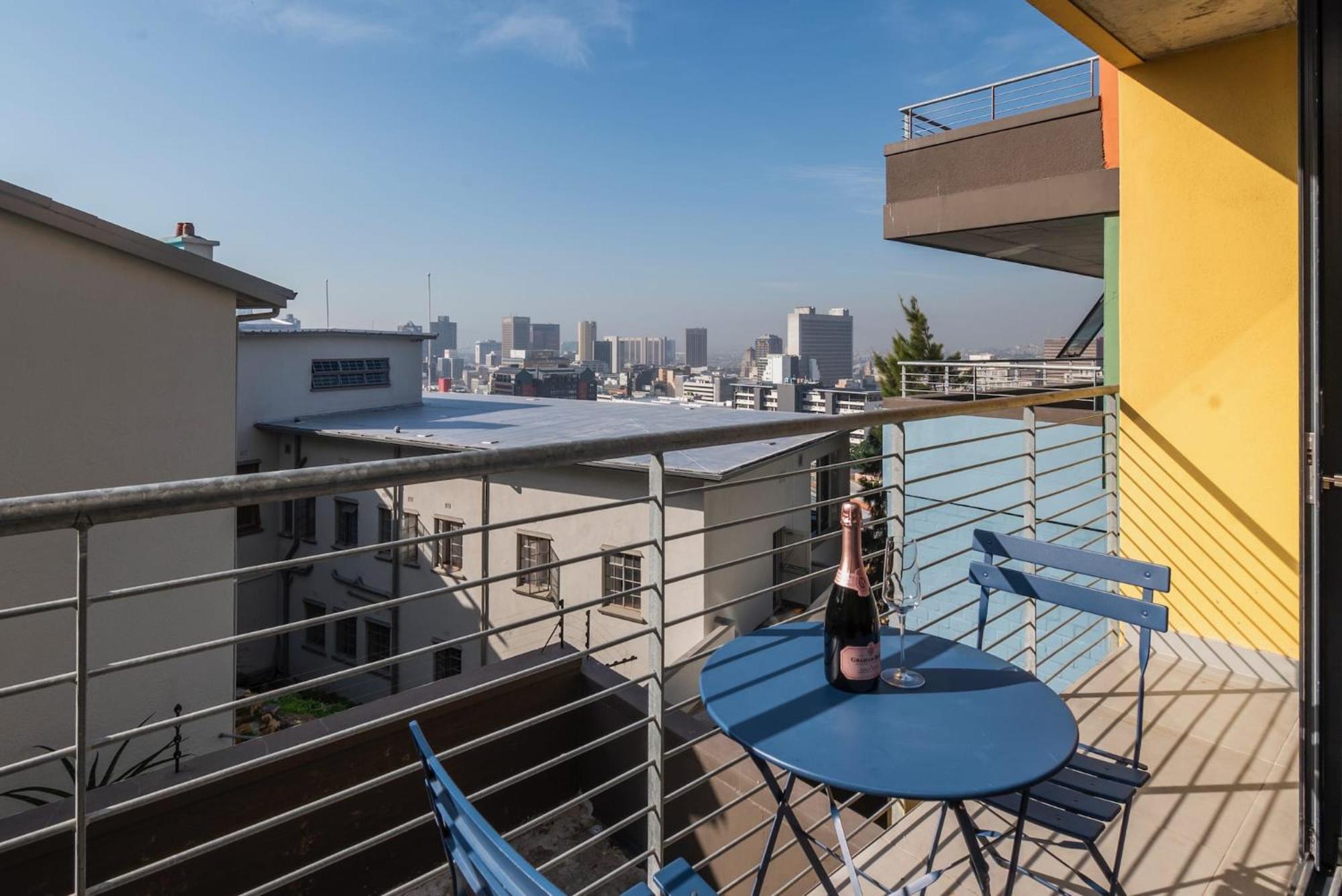 Apartment Forty On L Charming In Historic Bo-kaap Cape Town