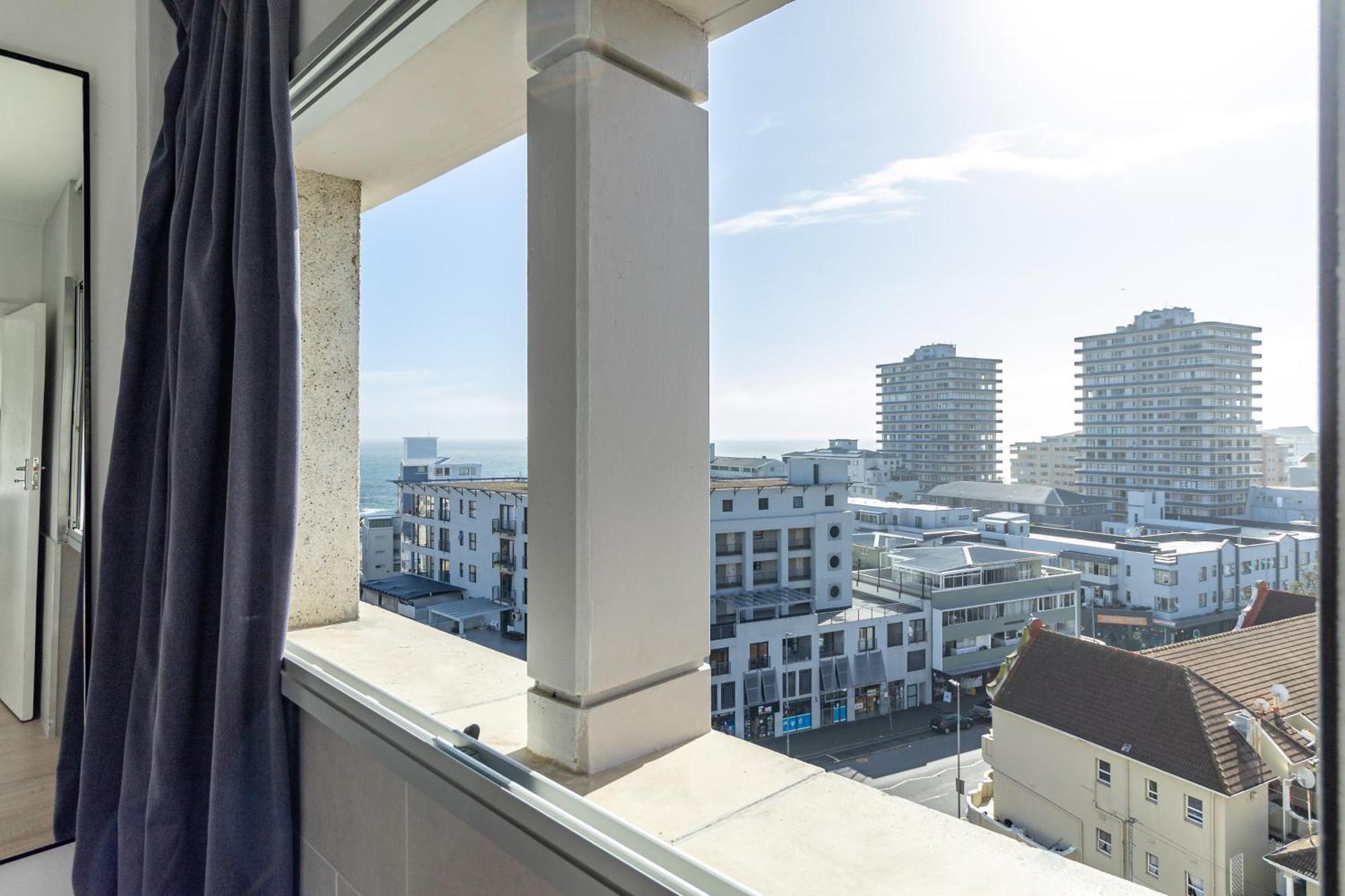 Apartment 1 Bedroom Apartment, The Centurion, Seapoint, Cape Town, South Africa Cape Town