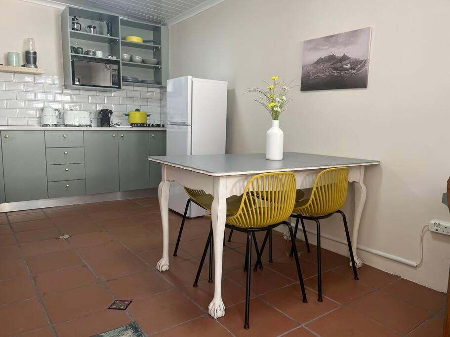 Villa Cosy On Newlands Rd