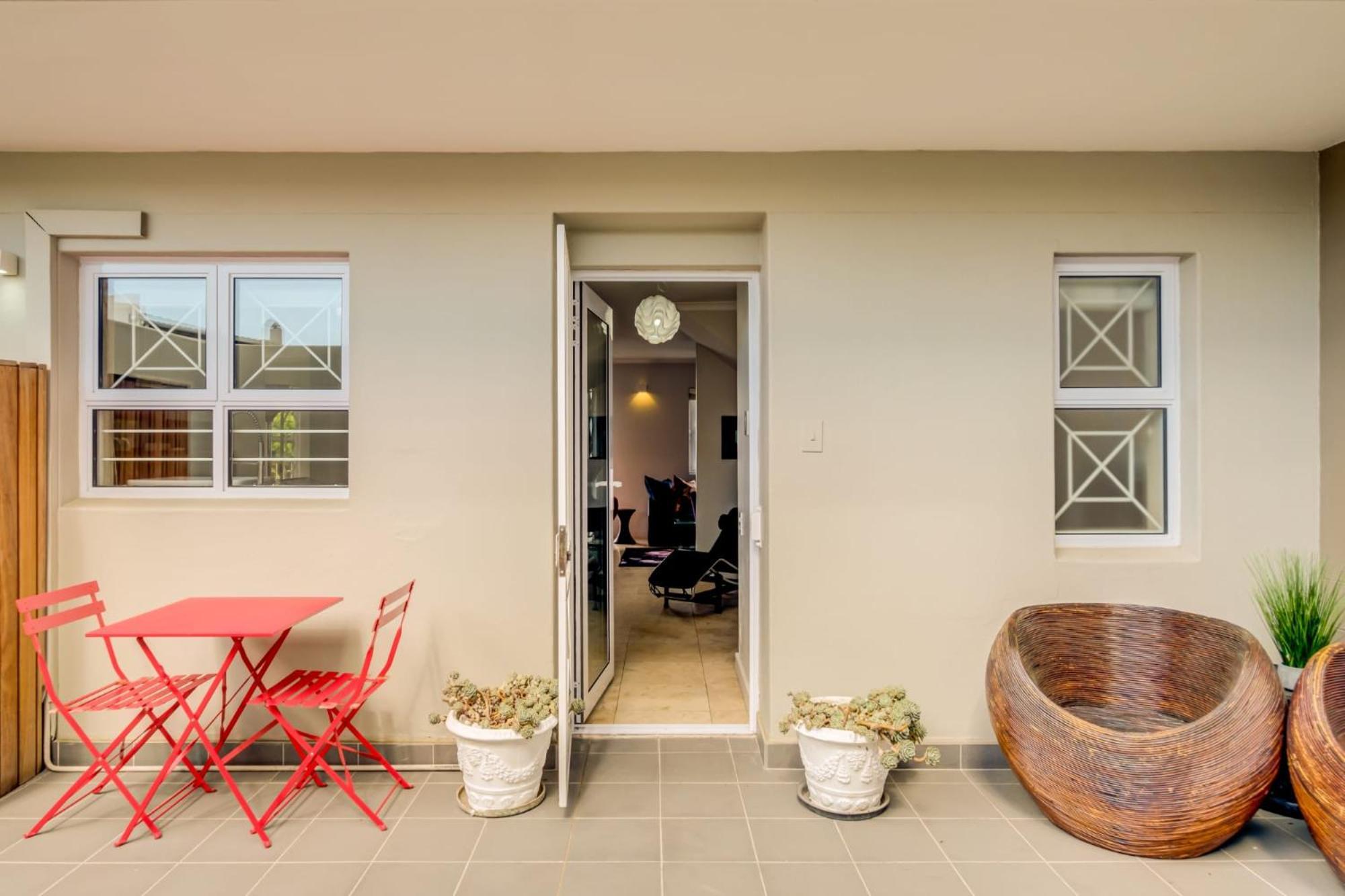 209 De Waterkant Piazza * Cape Town