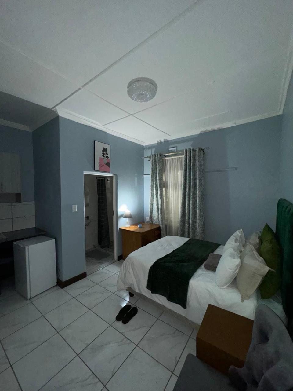 Michu Guest house *