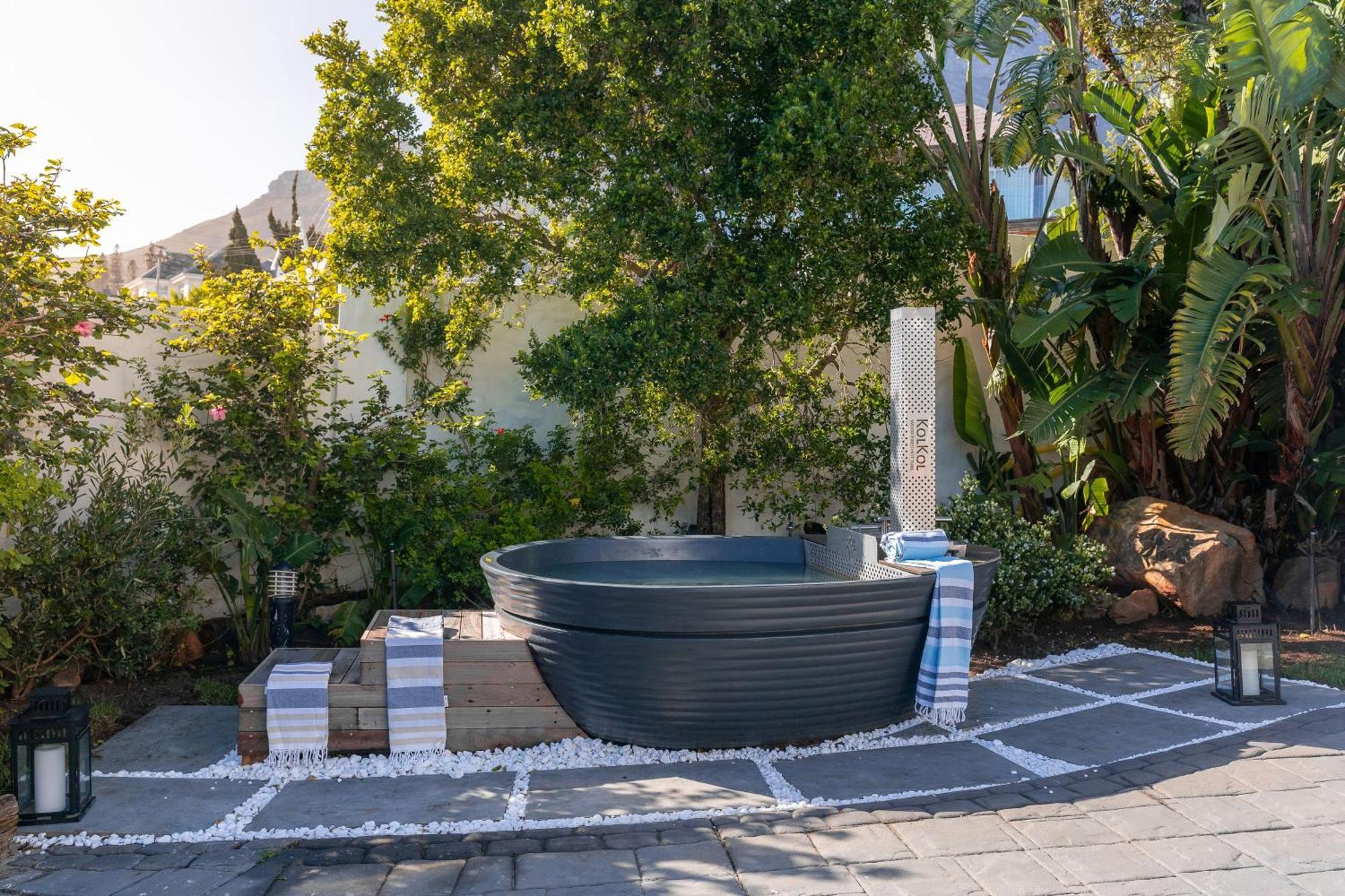 Villa Maison De La - Luxury Camps Bay With Pool And Ocean View
