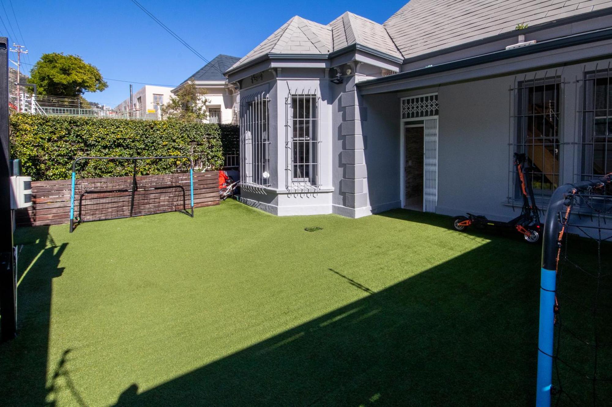 Sea Point Retreat