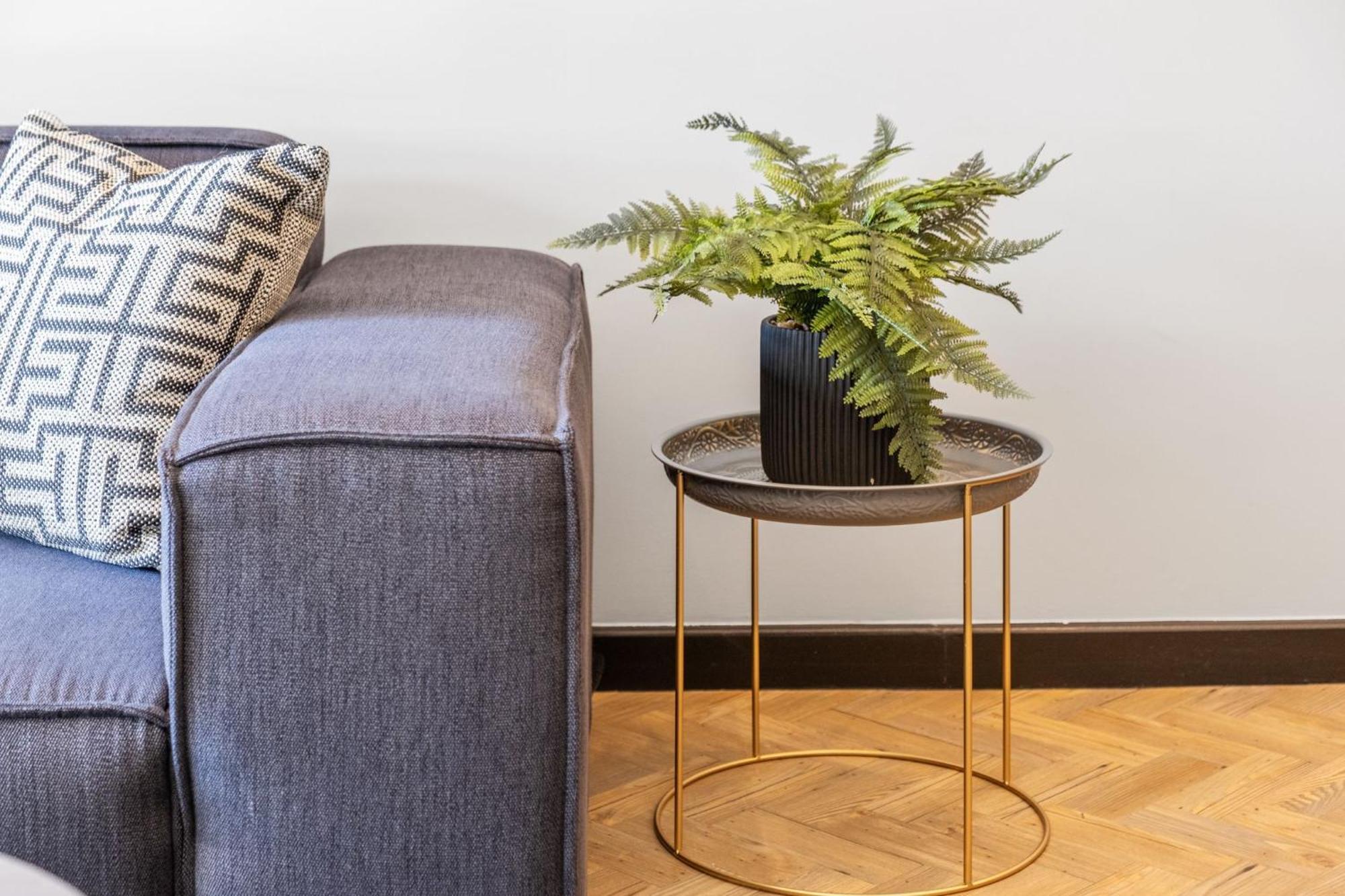 The Onyx 719 By Host Agents * Cape Town