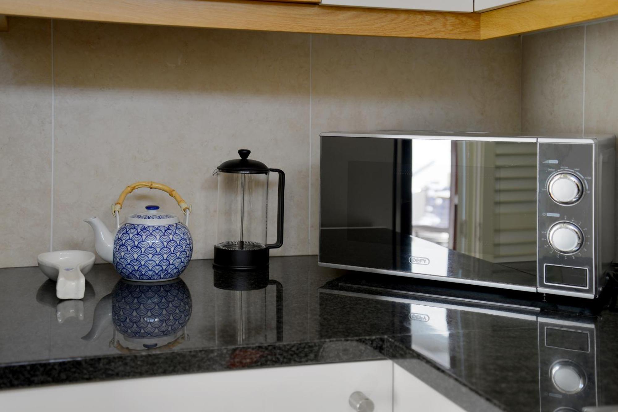 Stunning One Bedroom In The Cbd Cape Town