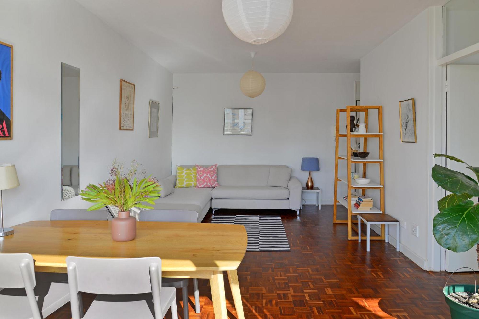 Apartment Stunning One Bedroom In The Cbd Cape Town