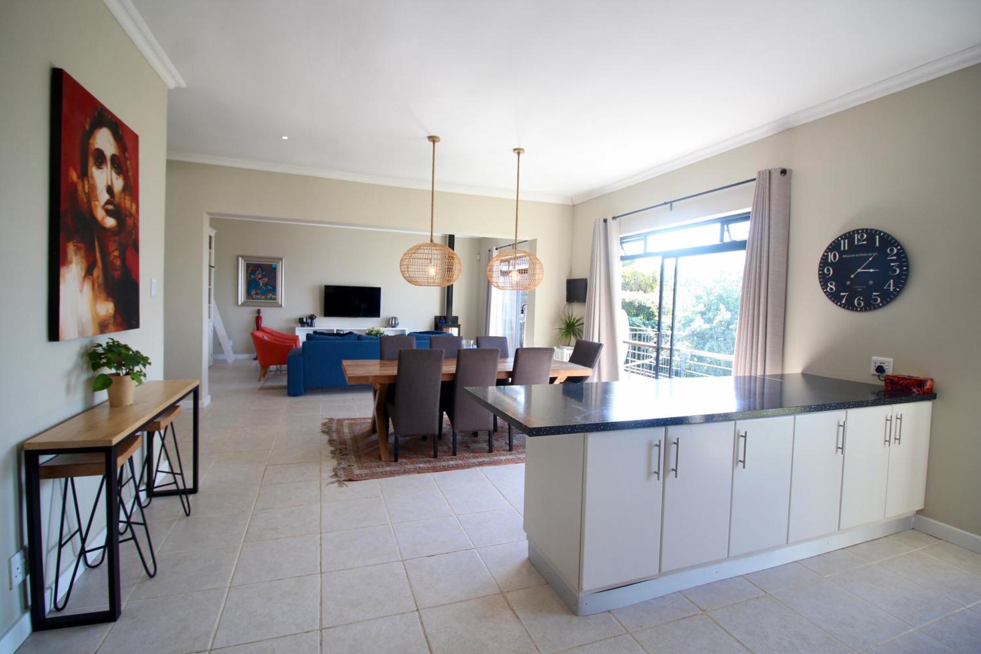 Family Home+views+pets+garden+solar *