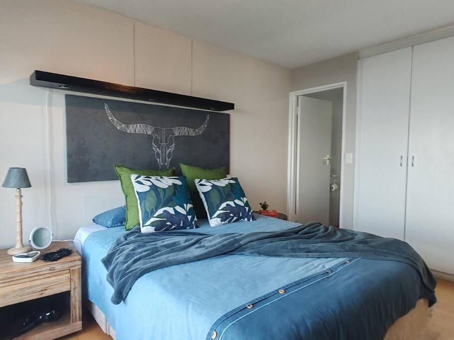 Beachfront Beauty Endless Sea And Mountain Views *