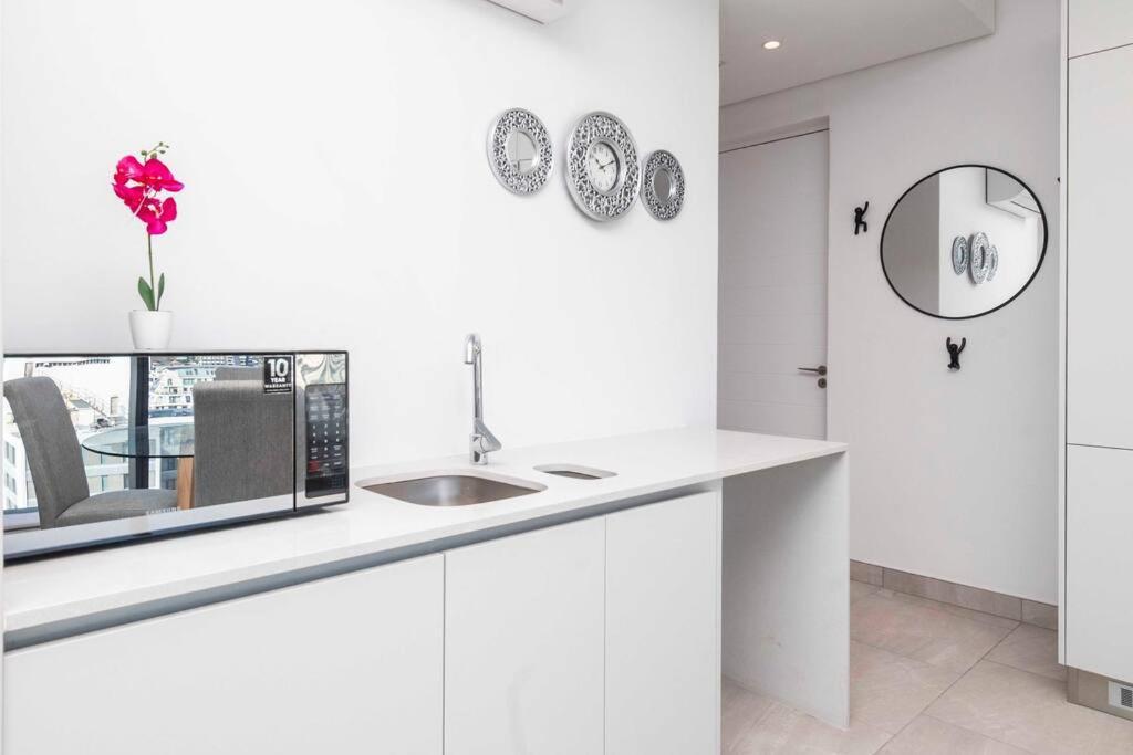 Apartment Stunning One Bed At The Rubik Cape Town