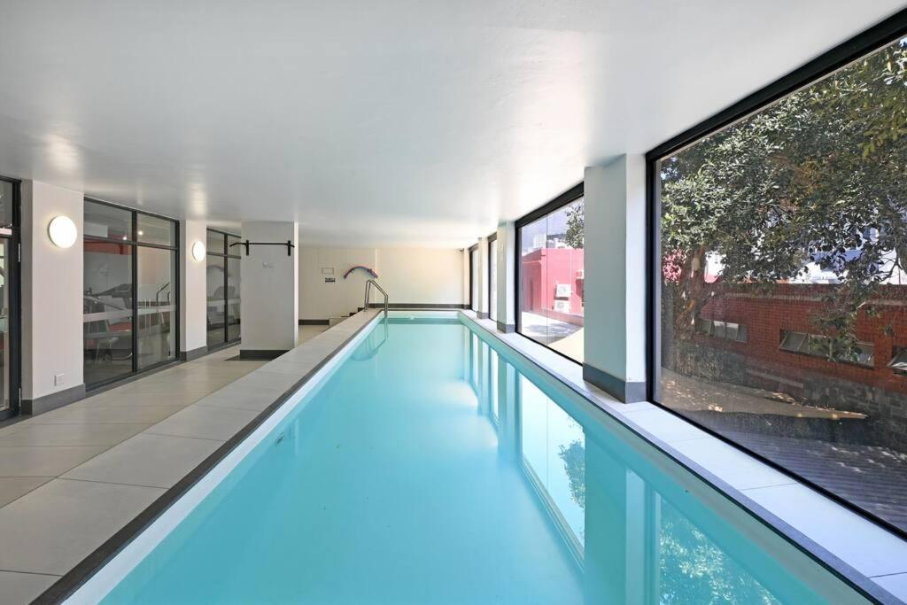 Bella - Stylish 1-bed In Trendy De Waterkant With Balcony Apartment