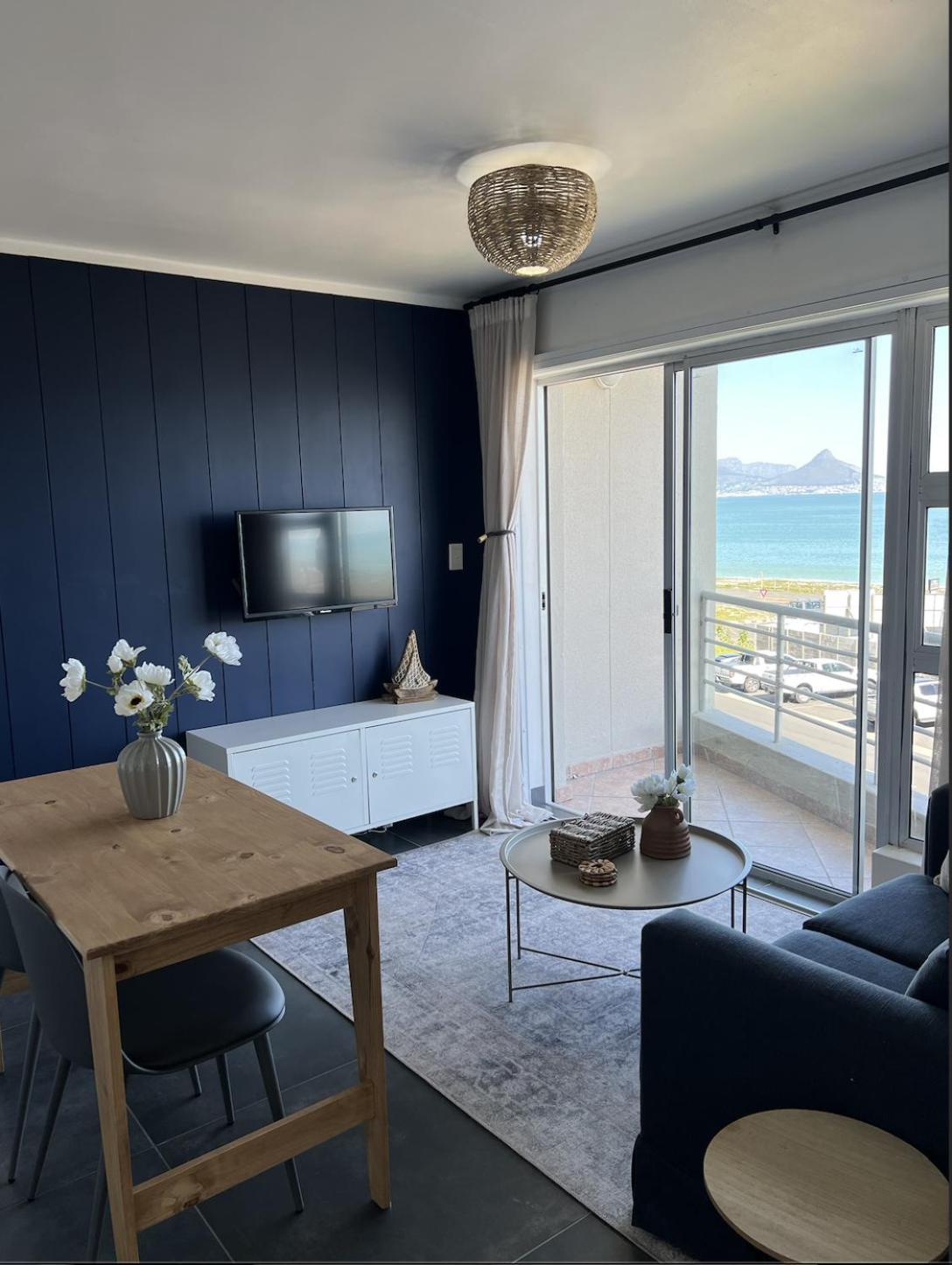Blouberg Beachfront The Bay * Cape Town