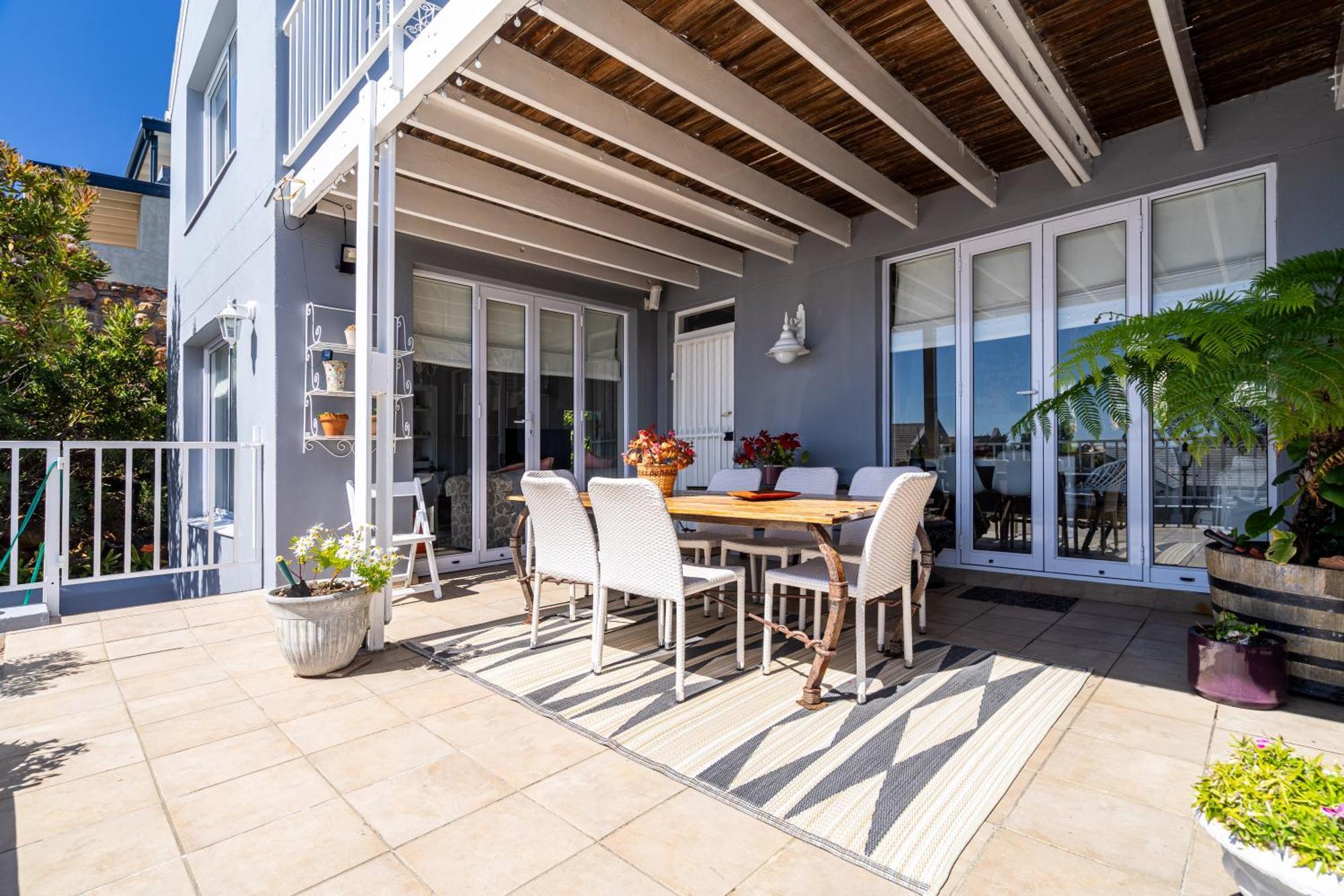 Tranquility In Simon's Town Holiday home