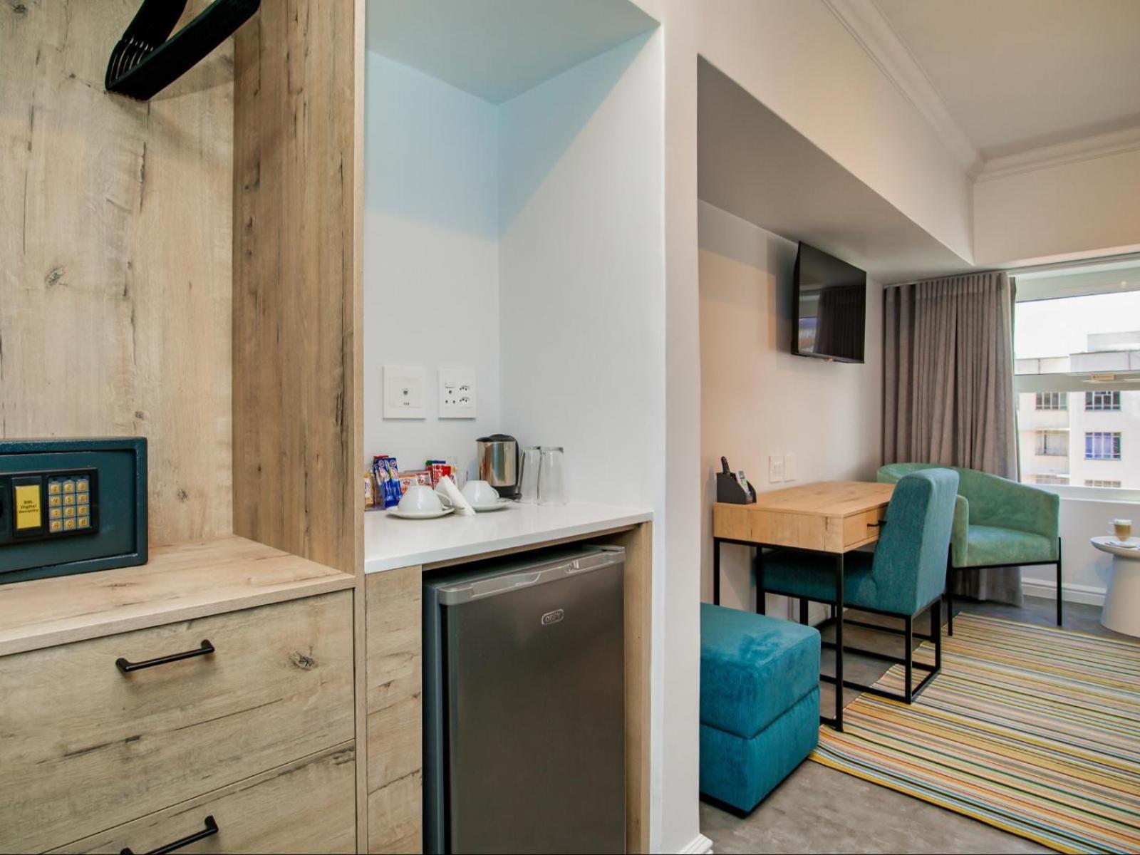 9 On Barrack Hotel 3*
