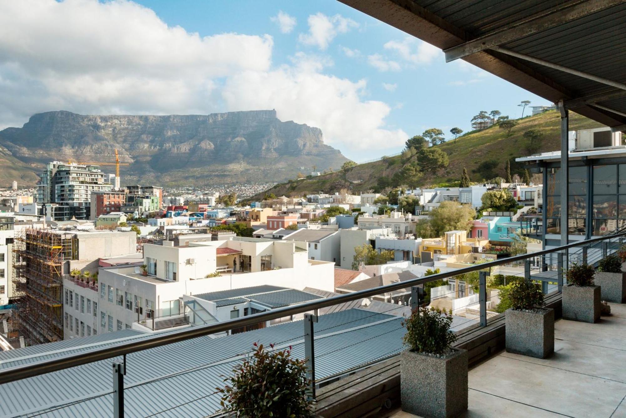 Luxe Penthouse With Private Rooftop Pool, Deck & Panoramic Views Apartamento *