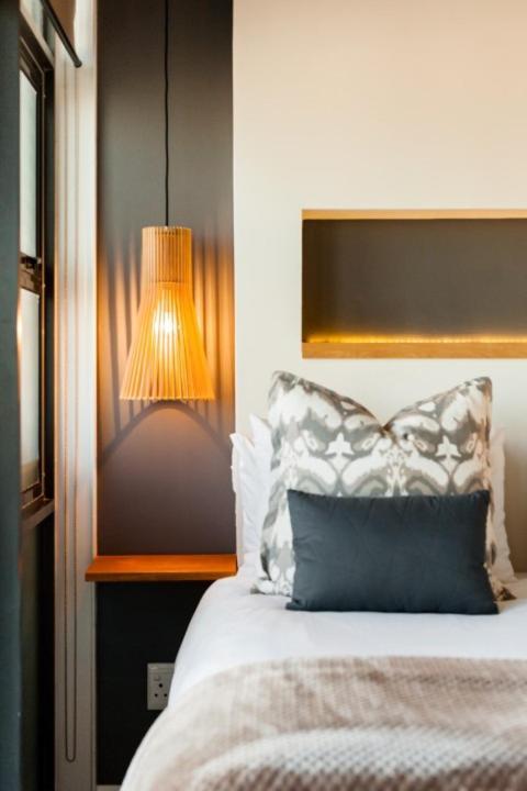 Luxe Penthouse With Private Rooftop Pool, Deck & Panoramic Views *